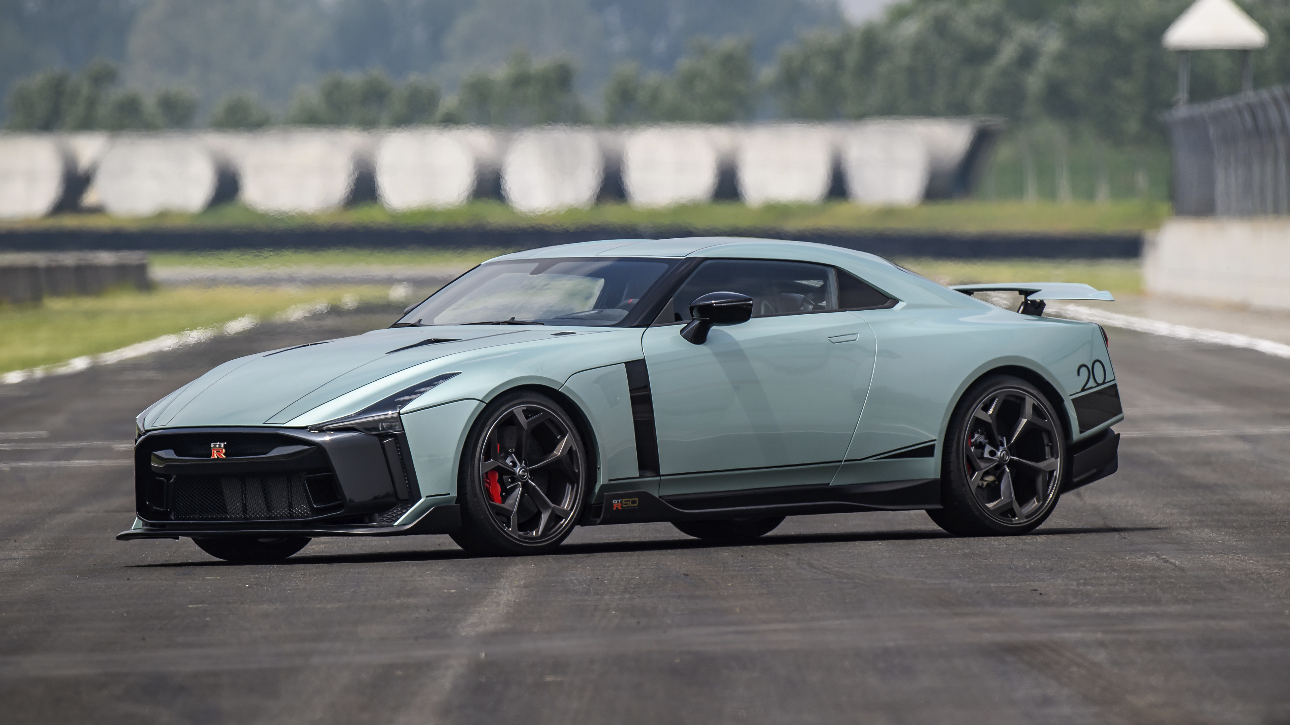 nissan, car