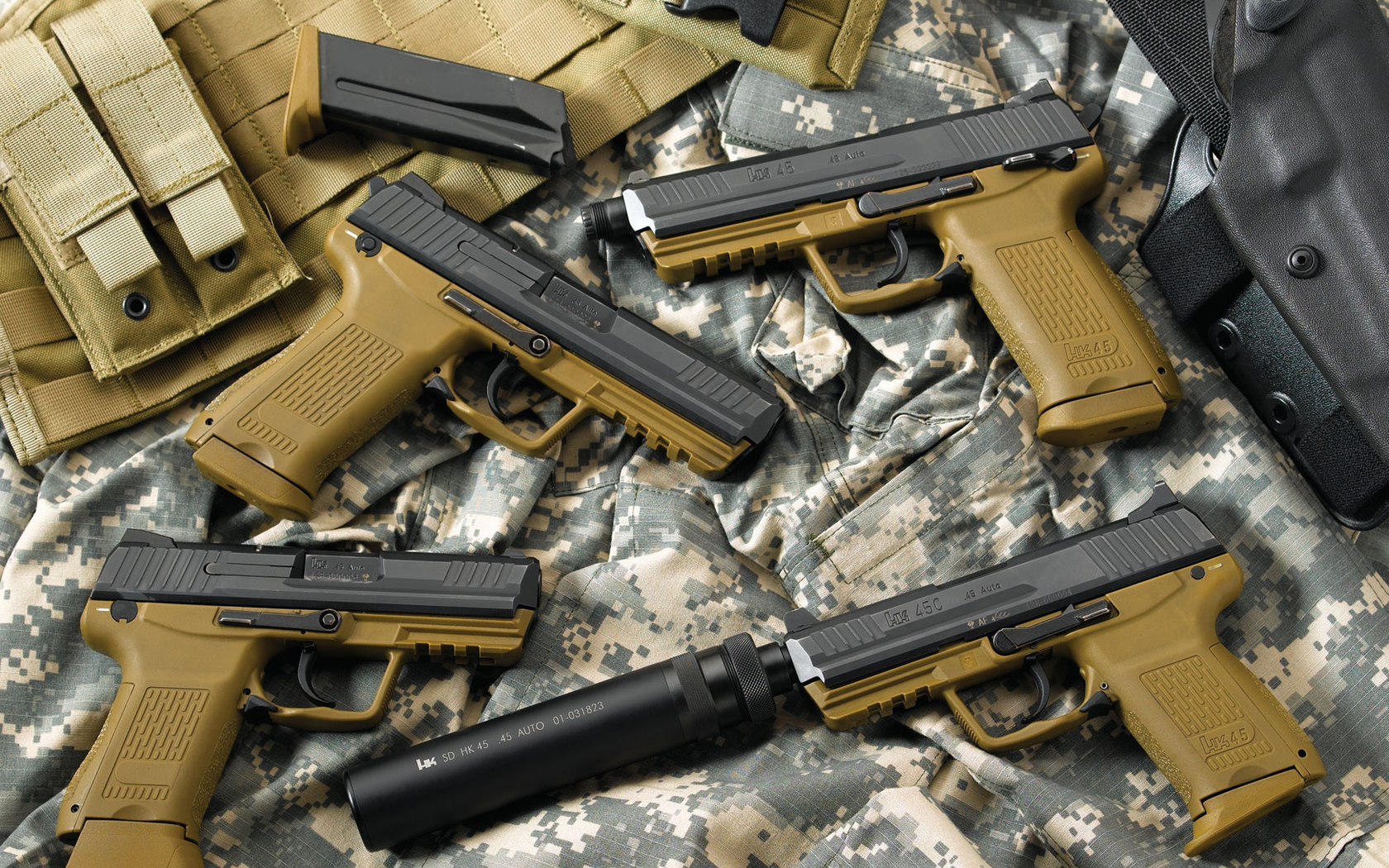 HK 45C с рамой розового цвета - 4 единицы