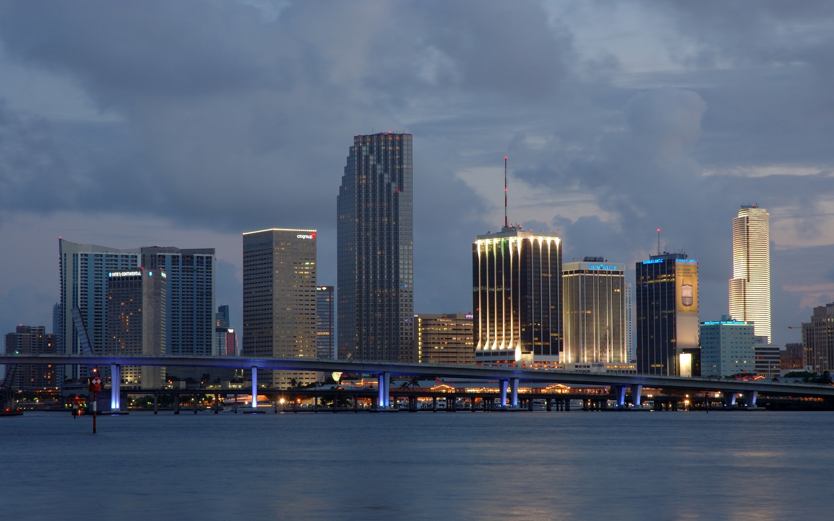 bayfront, plaza, one