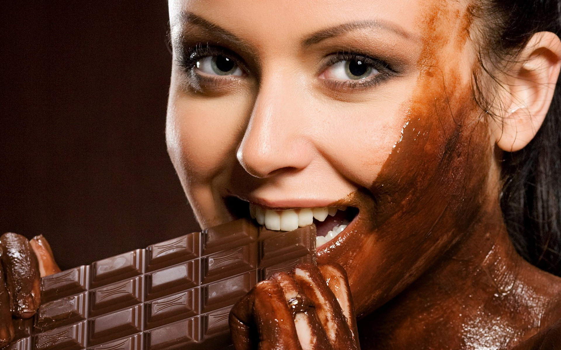 Why chocolate haircolor are so sexy