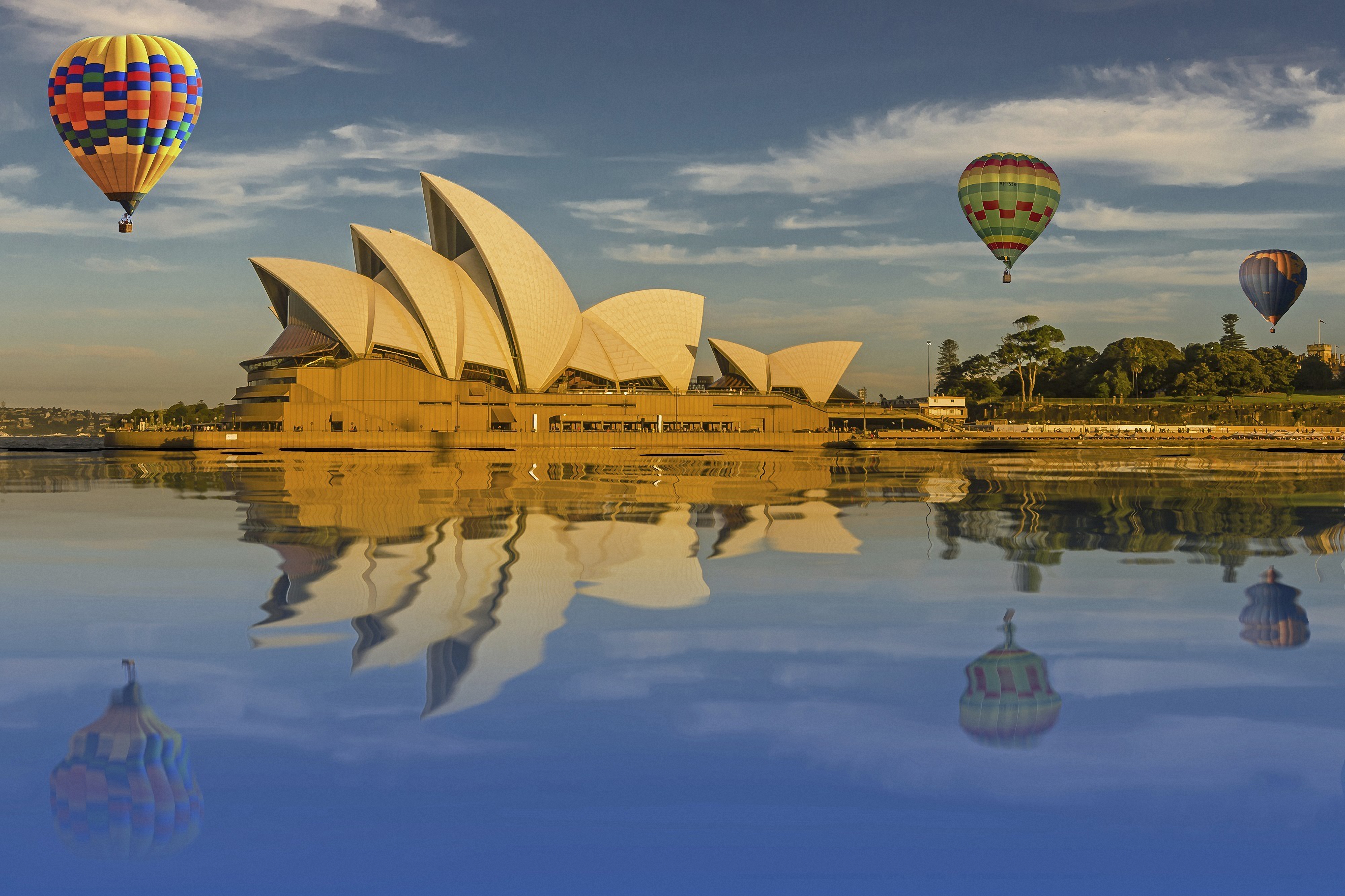 opus, sydney, house