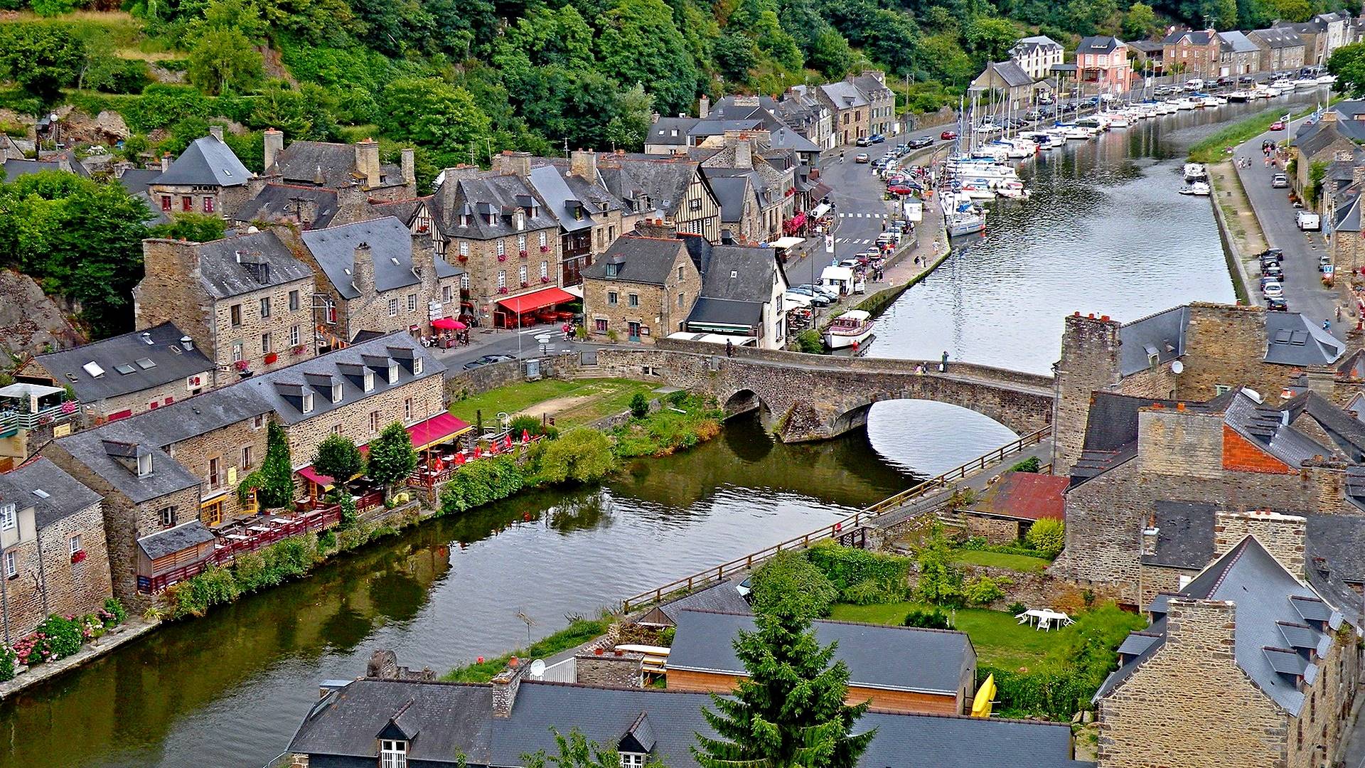 dinan