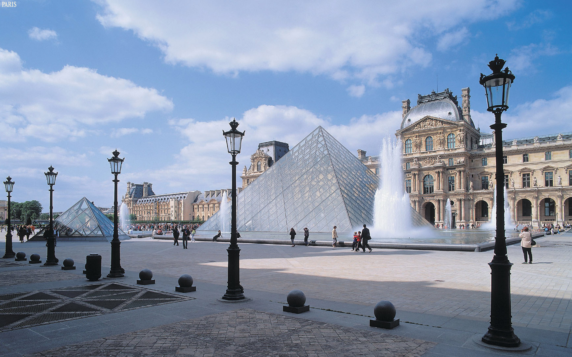 paris, louvre