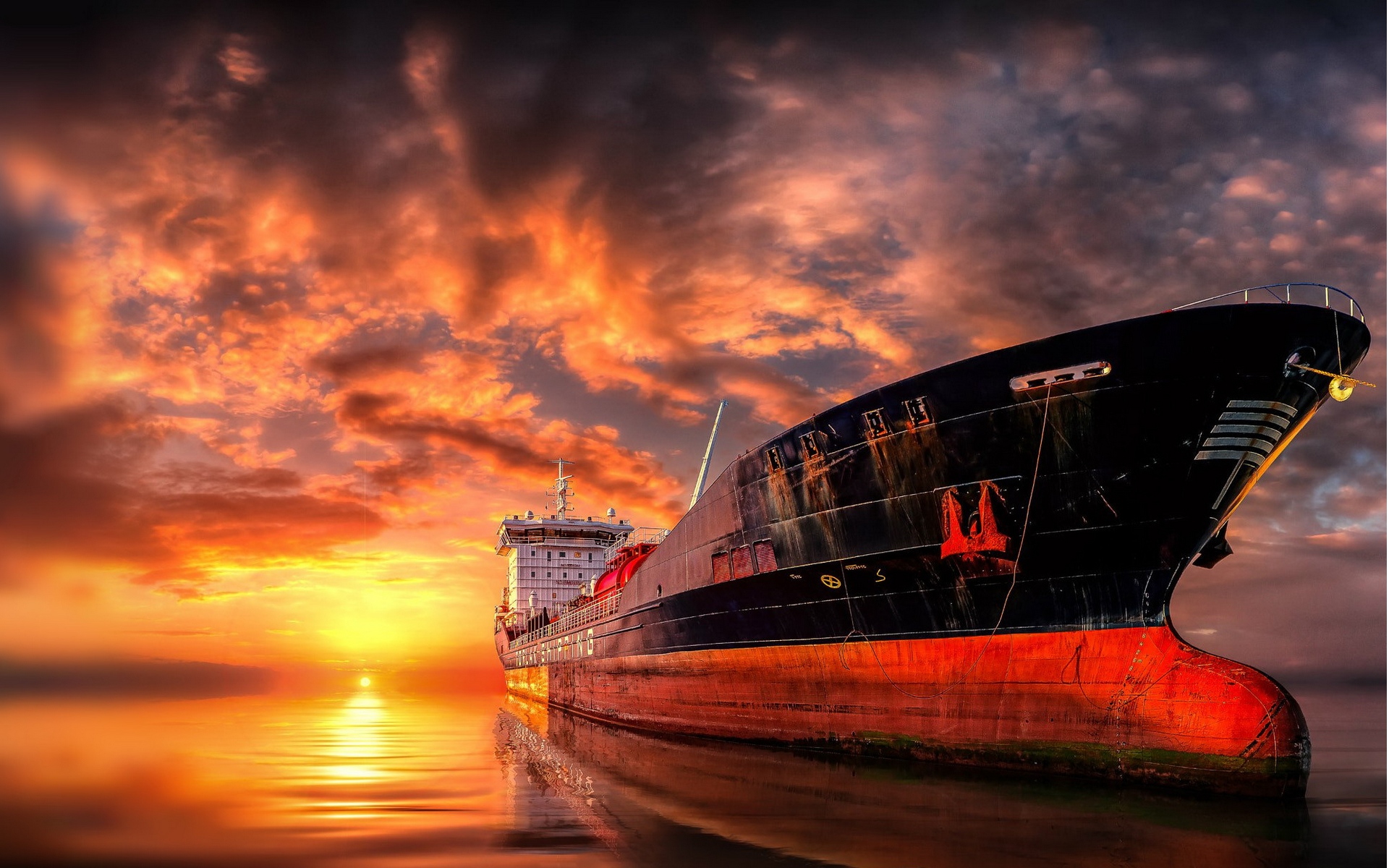 Write ship. Мануэль Роджер фотограф. Titanic Wallpaper 4k.