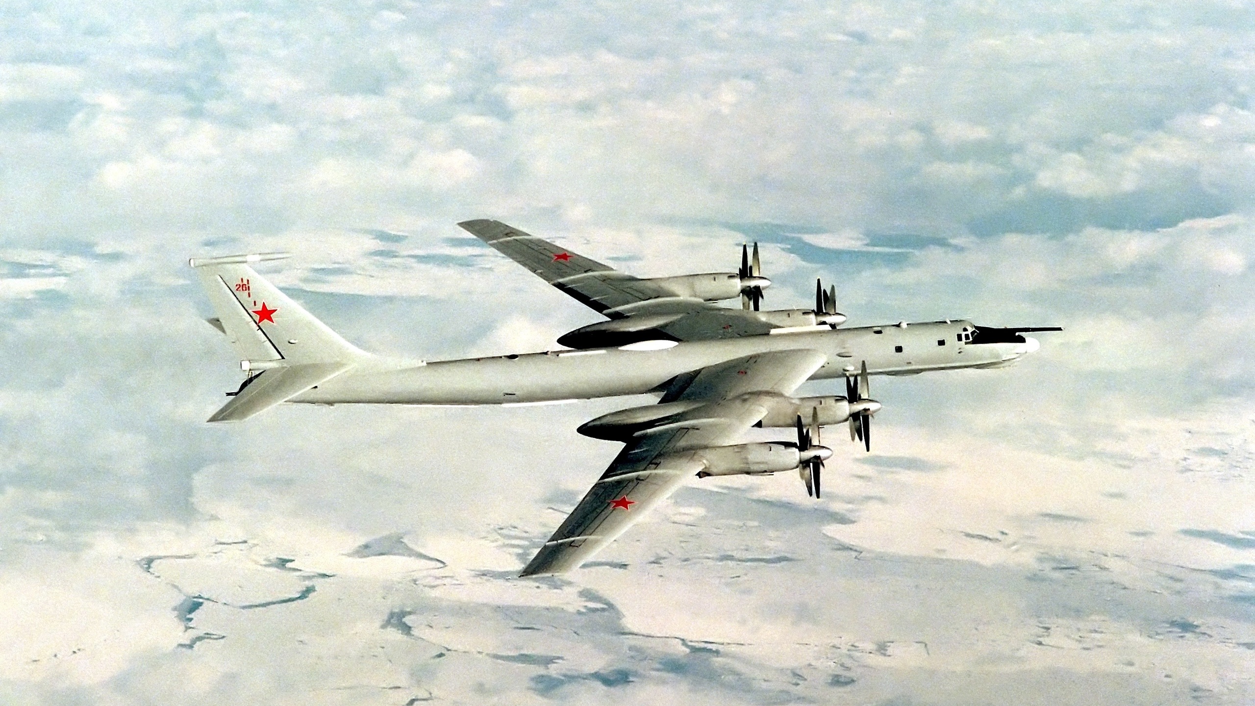 стратегический, бомбардировщик, ракетоносец Ту-95
