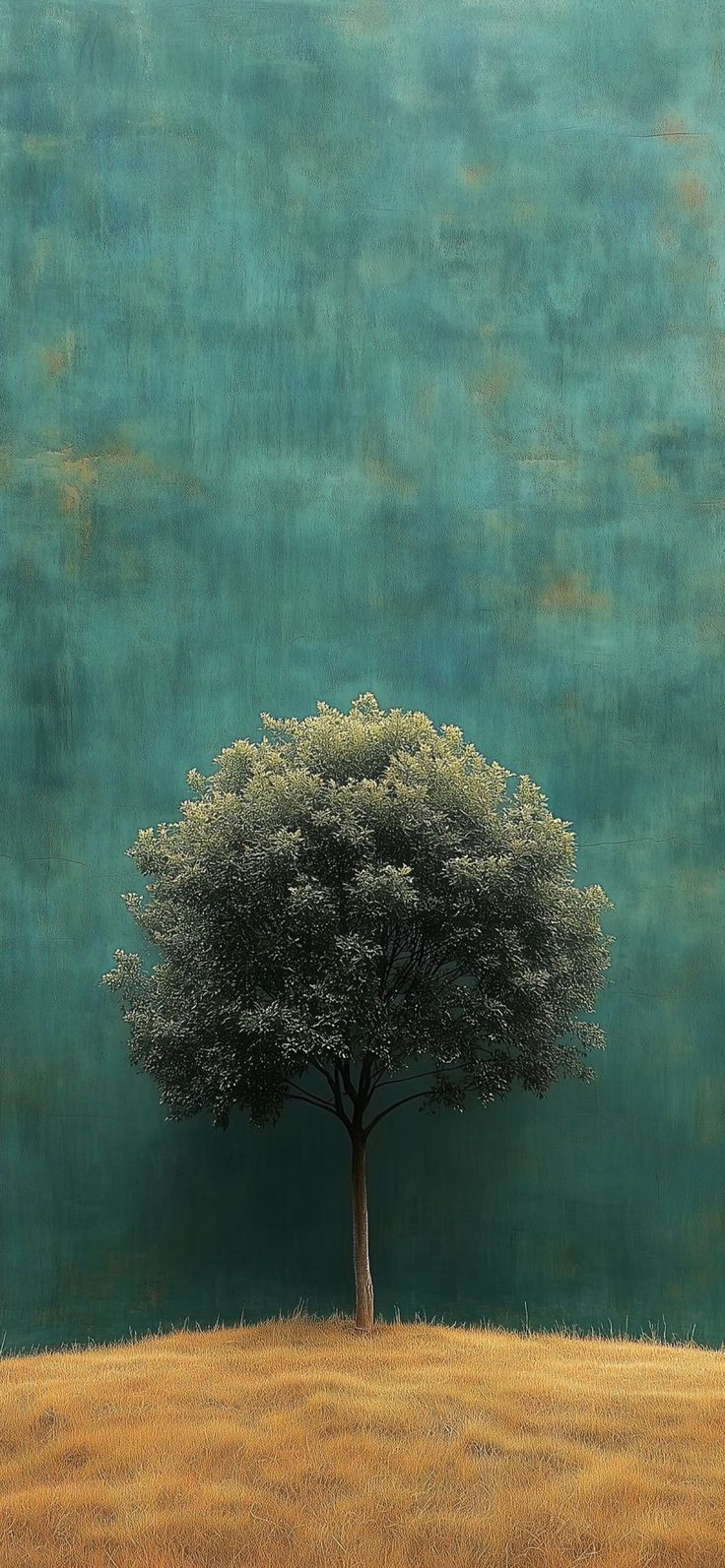 есть дерево, которое стоит перед стеной