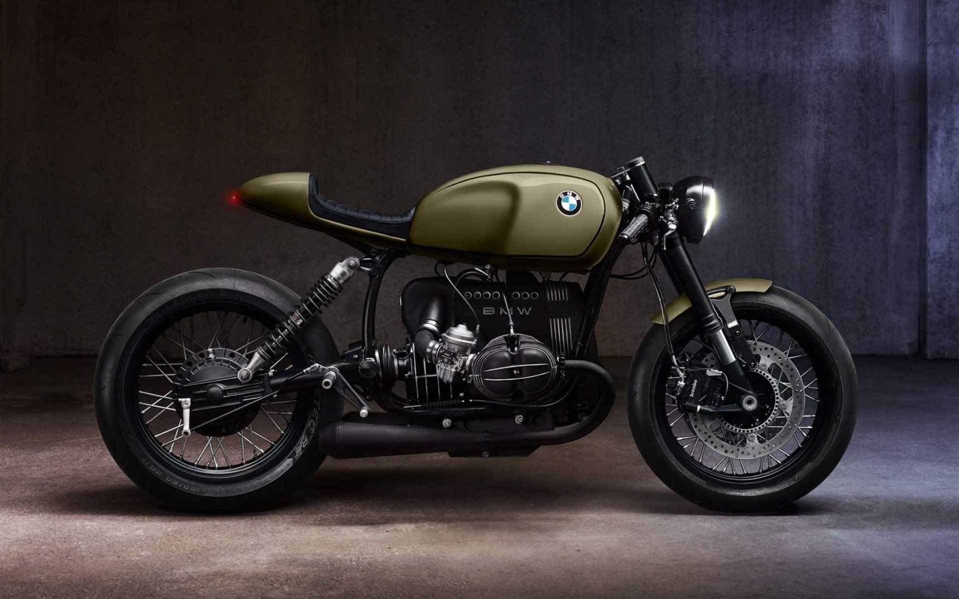 Каферы это. Мотоцикл BMW Cafe Racer. Мотоцикл Урал кафе рейсер.