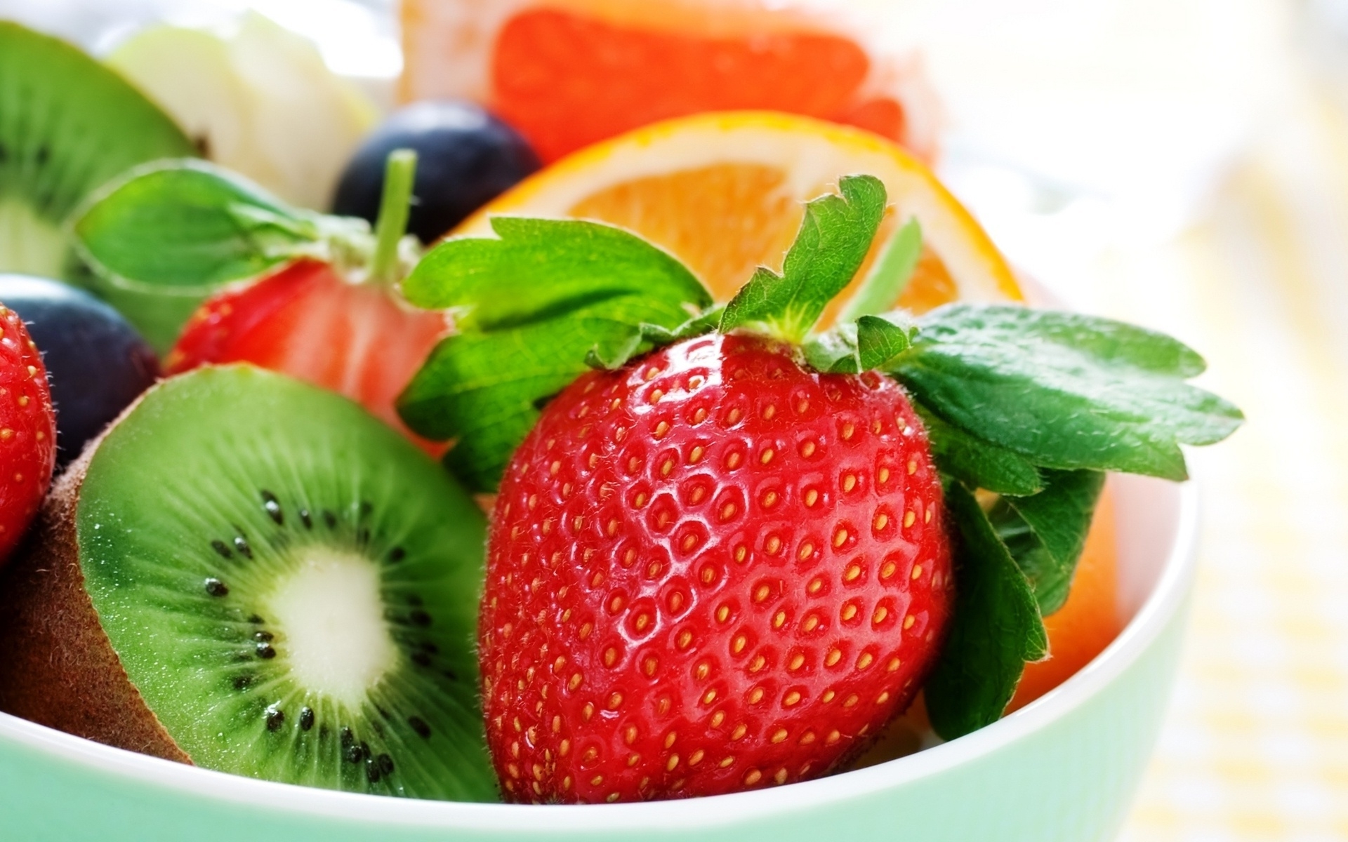 женщину, мальчишки