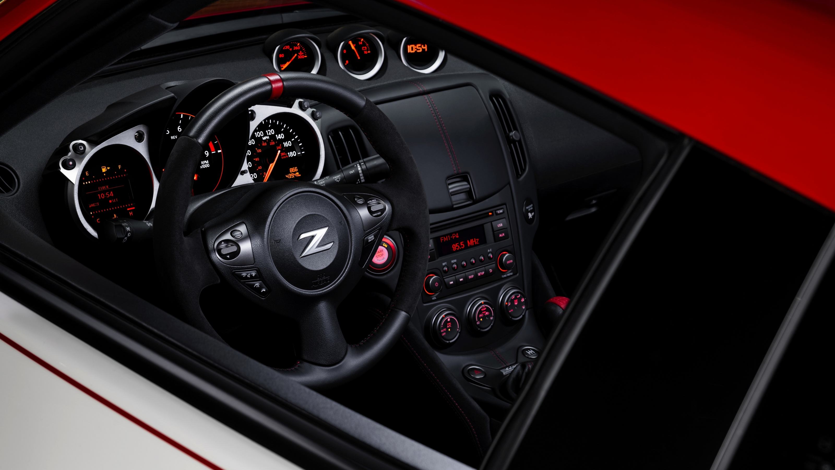 nissan, юбилейное издание