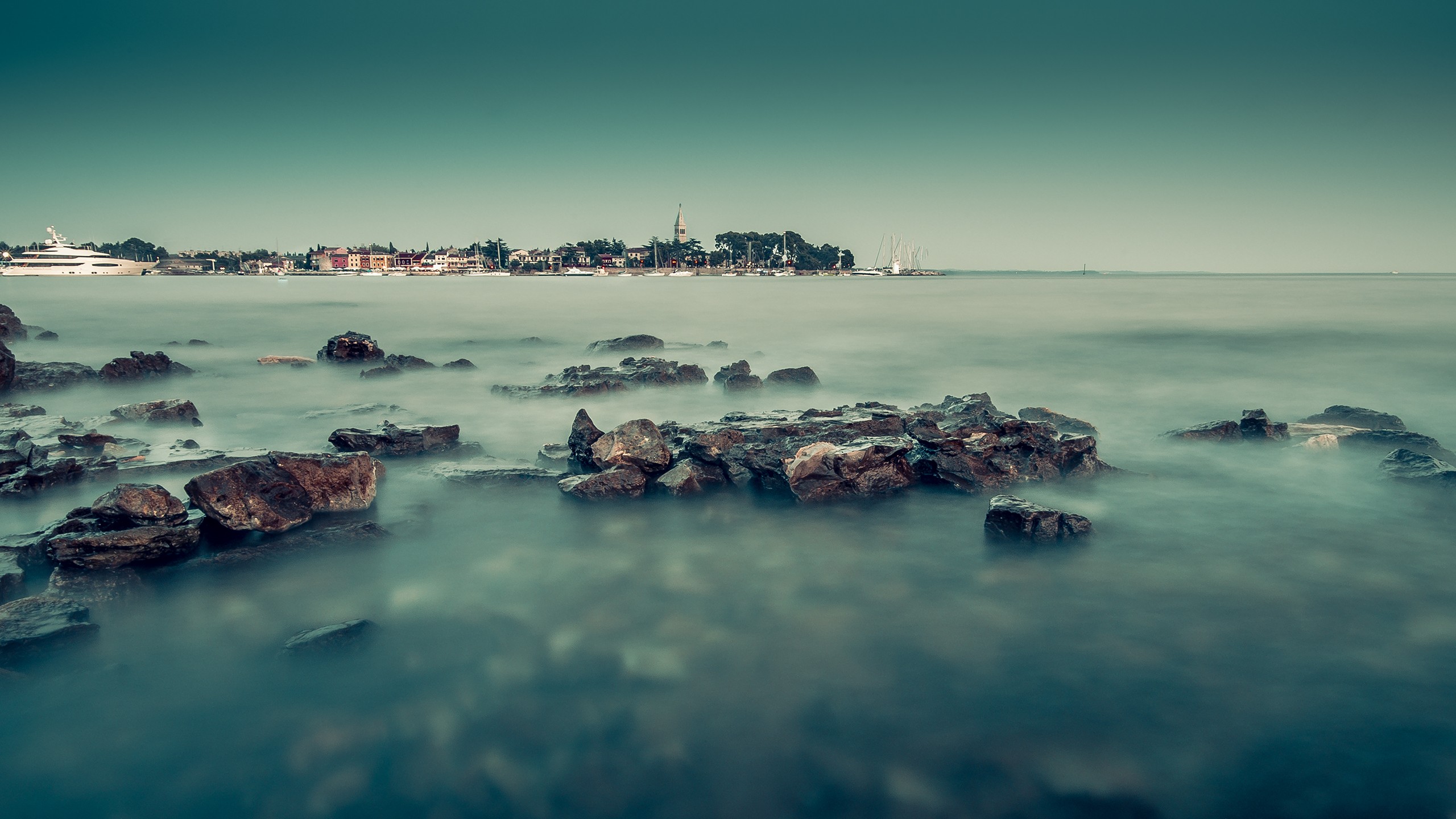 город, небо, море