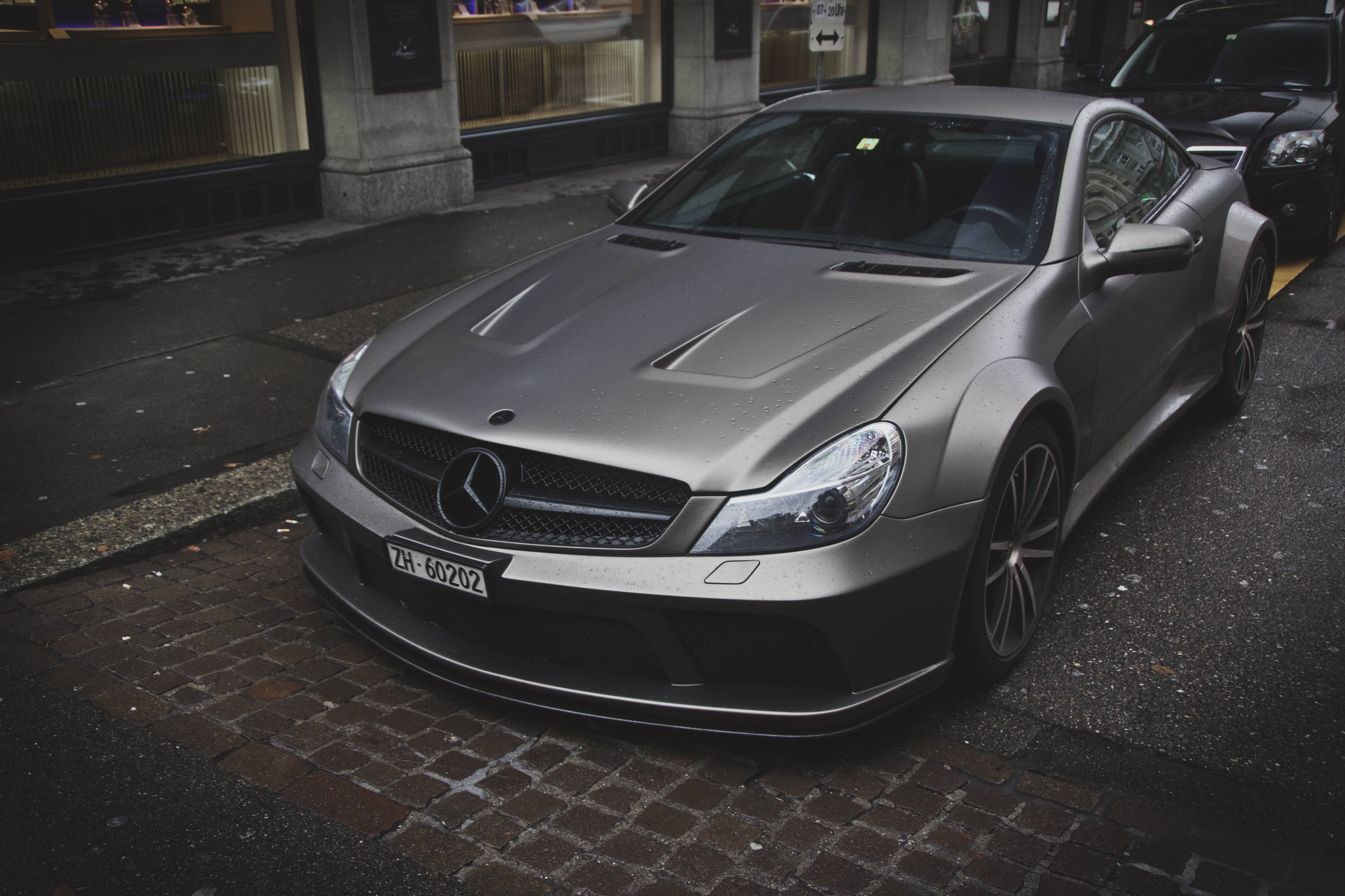 Мокрый асфальт цвет машины. Mercedes-Benz sl65 AMG Carbon Grey 143. Мерседес сл 65 АМГ серый. Mercedes Black Edition 65. Мерседес Бенц с 65 АМГ серый.