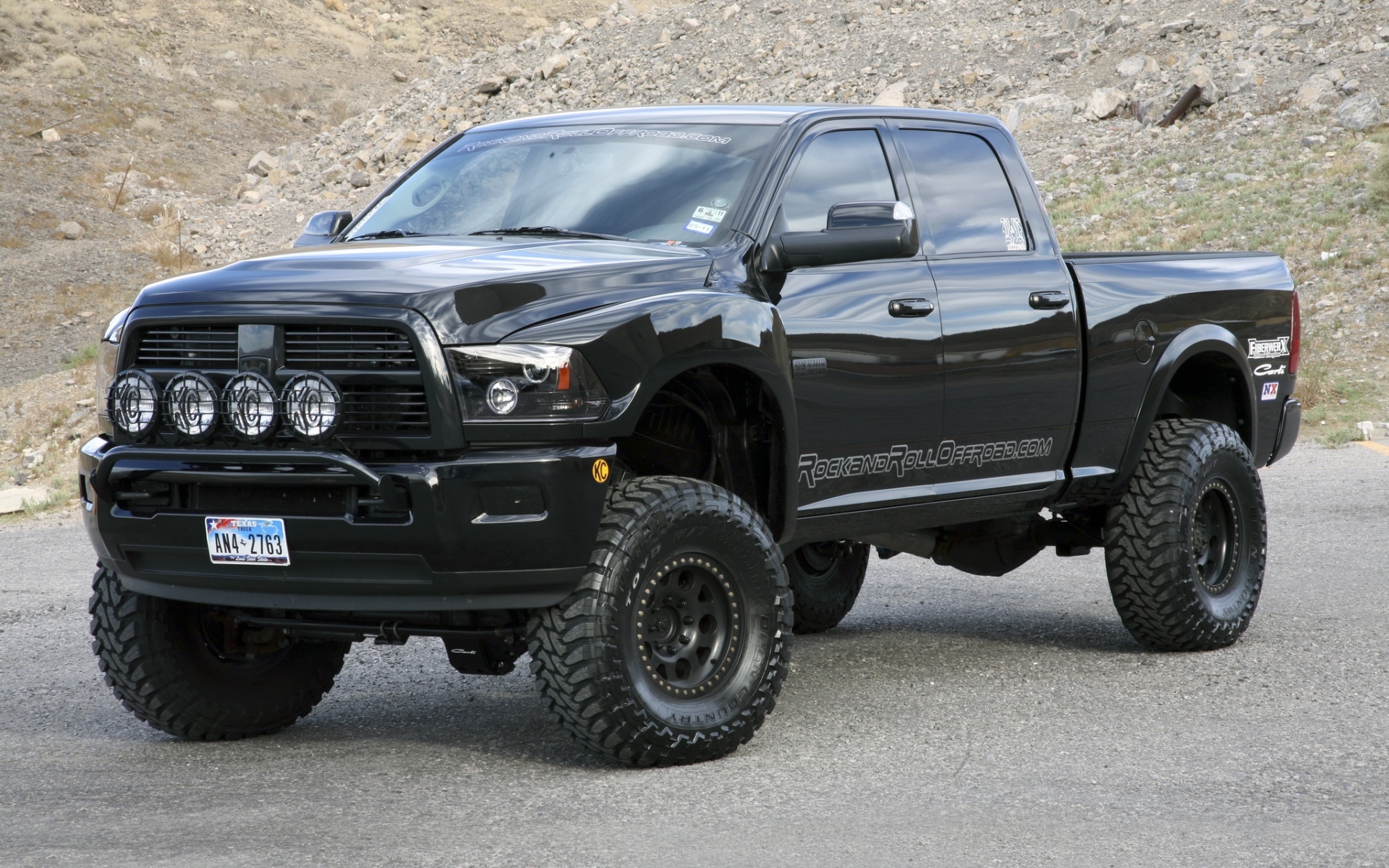 додж, таран, додж