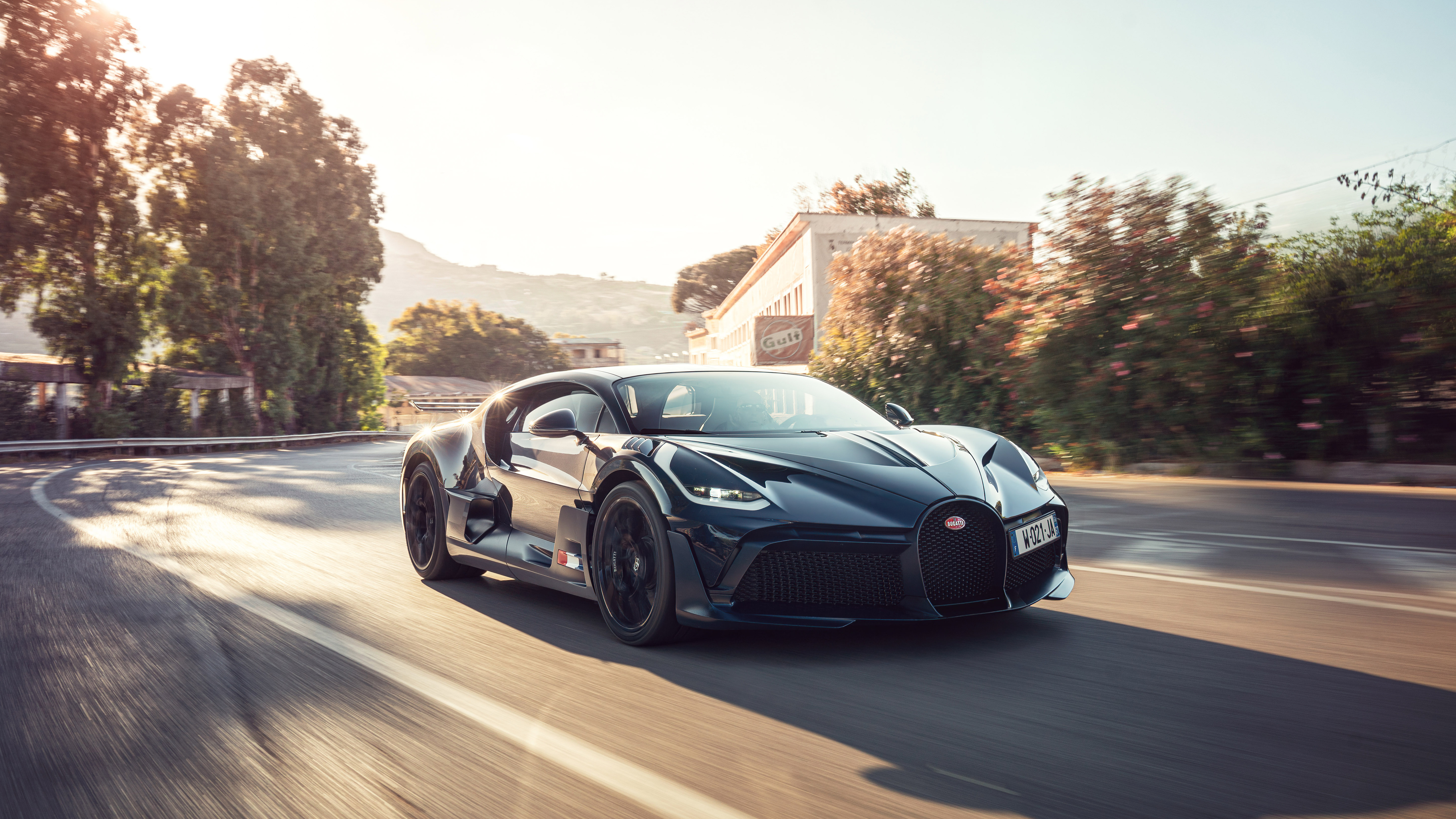 bugatto, top