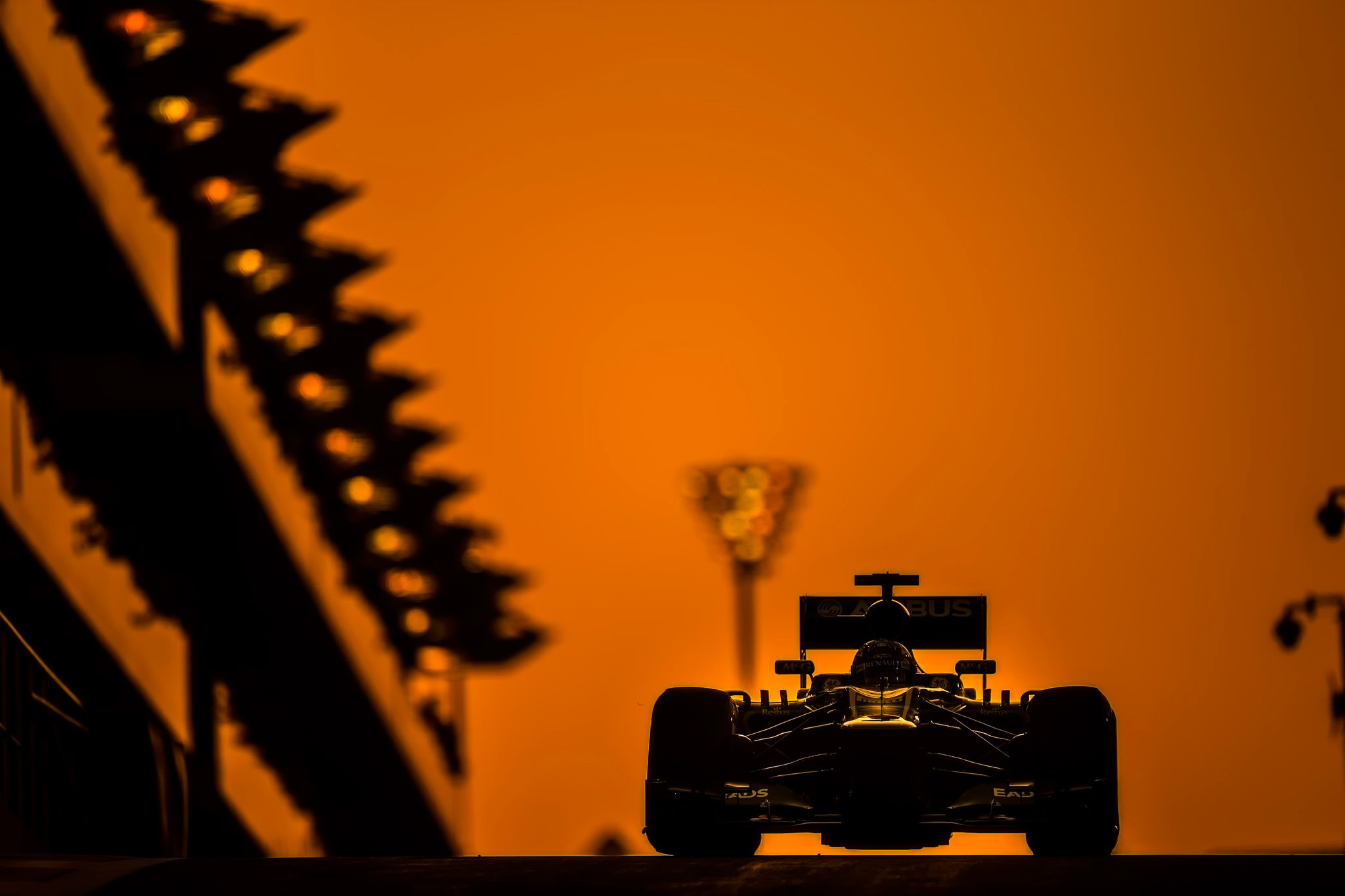 Формула 1 Абу-Даби гоночный автомобиль скачать