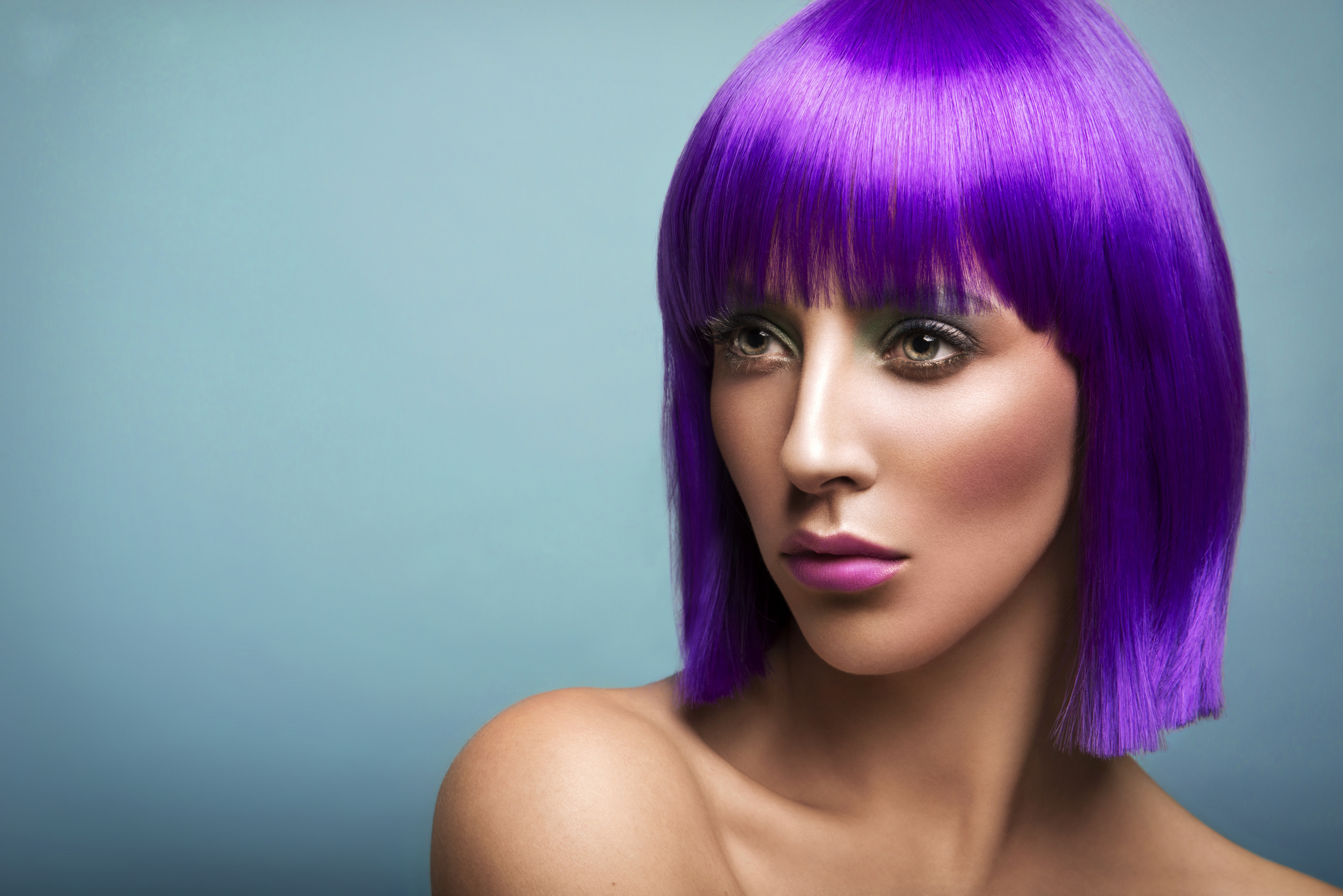 фиолетовый