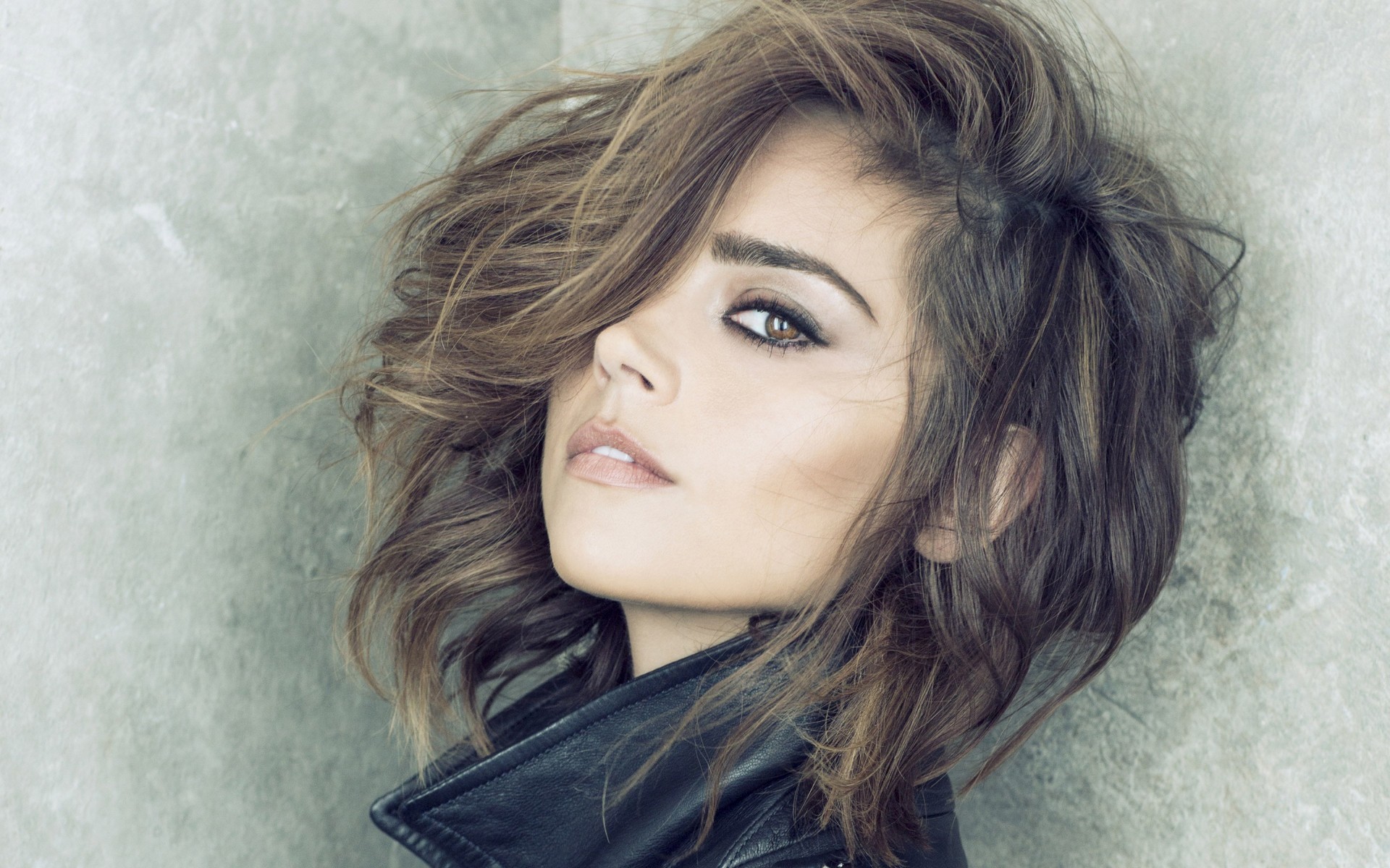 коулман, Дженна, Хэррод