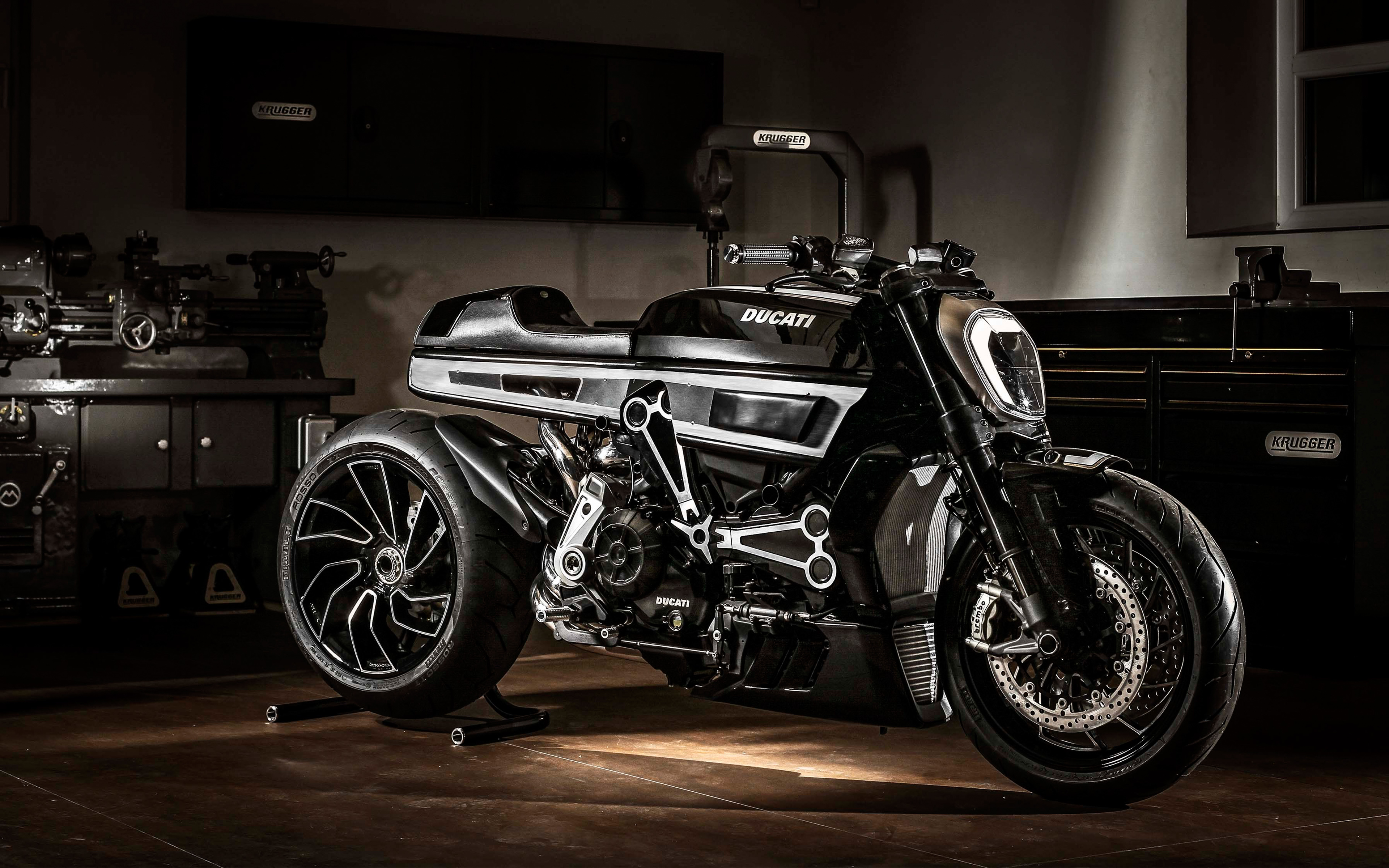 ducati, xdiavel,thiverval