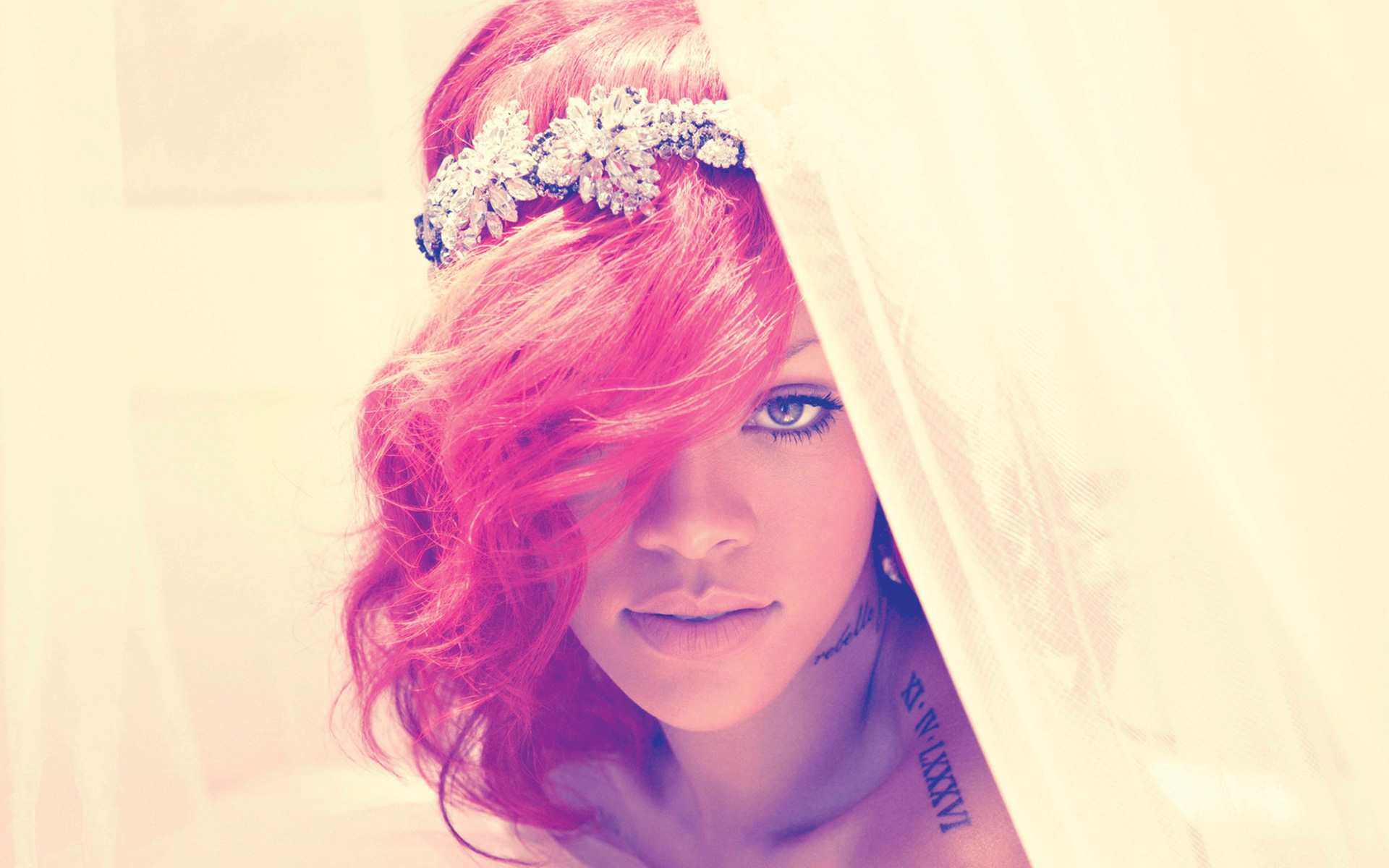 rihanna, униформа, настольный