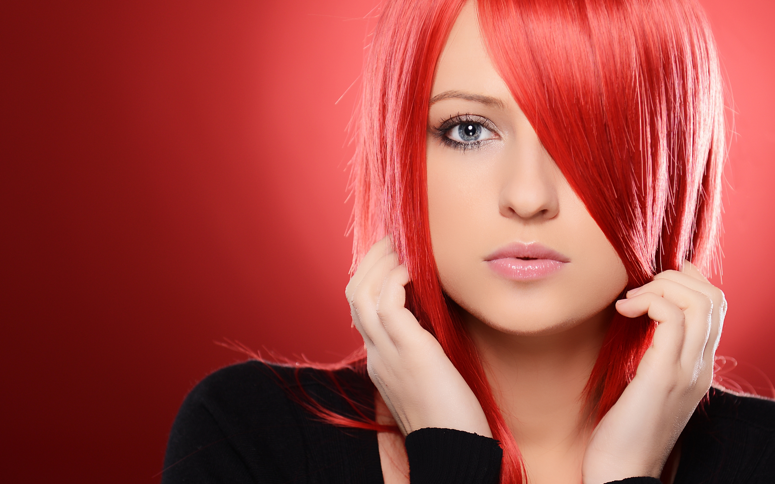 Девушка с красными волосами фото. Скарлет Тейлор с красными волосами. Красные волосы. Красивые красные волосы. Девушка с красными волосами.