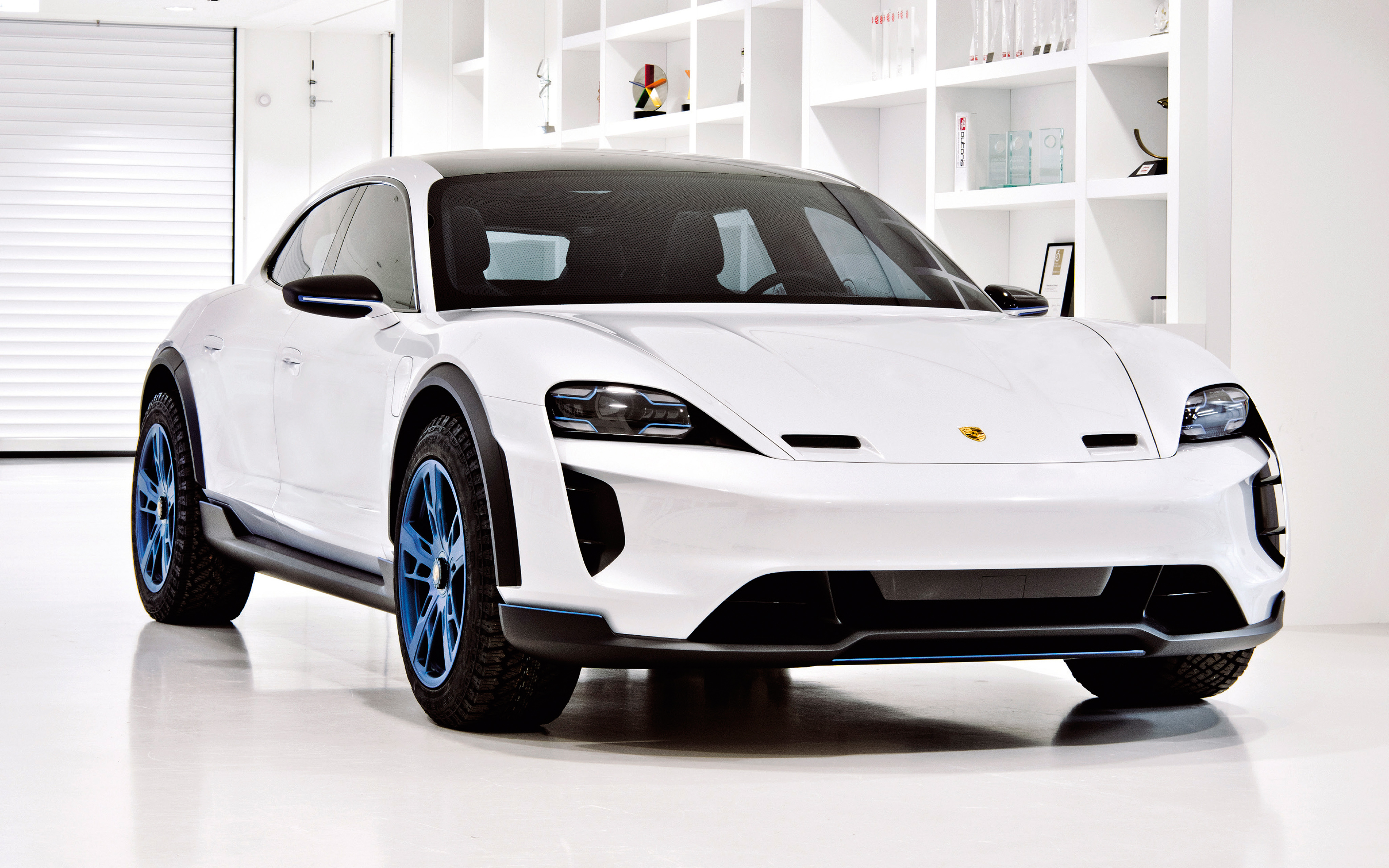 Бел авто. Porsche Mission e Cross Turismo. Порше Taycan Cross Turismo. Porsche Taycan Cross Turismo 2020. Электрический Porsche Taycan.