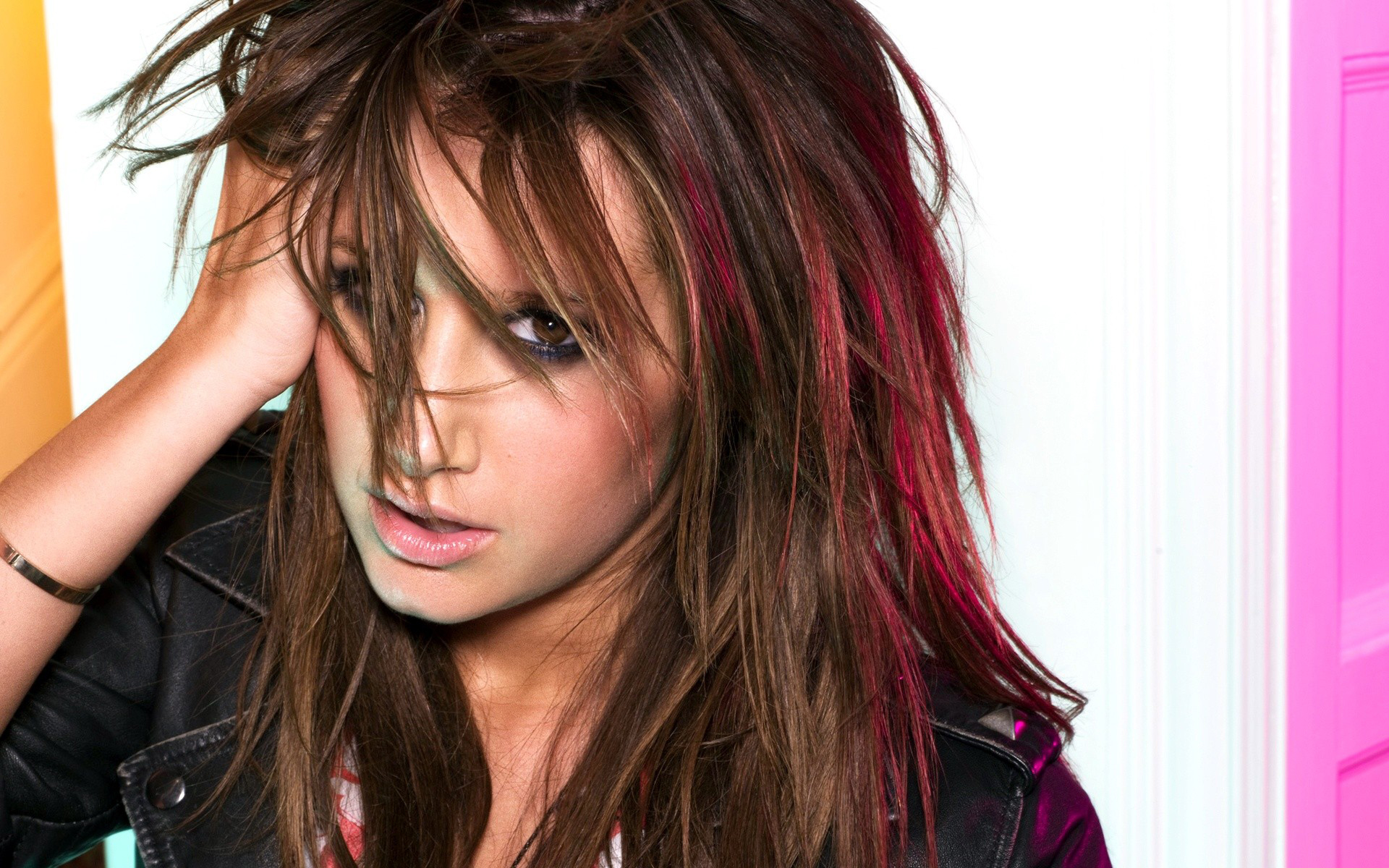 tisdale, брюнетки, эшли