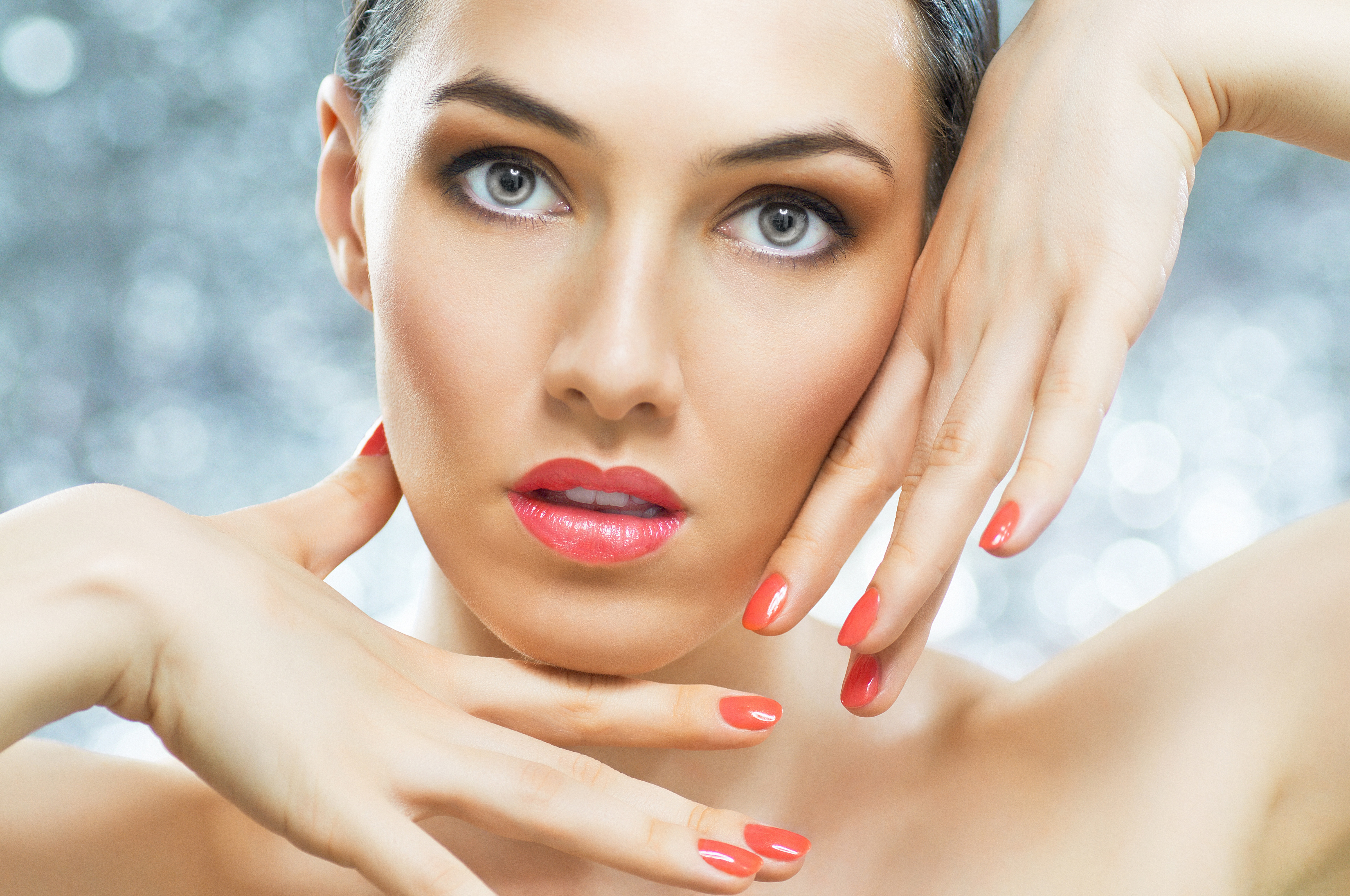 женщине, фото