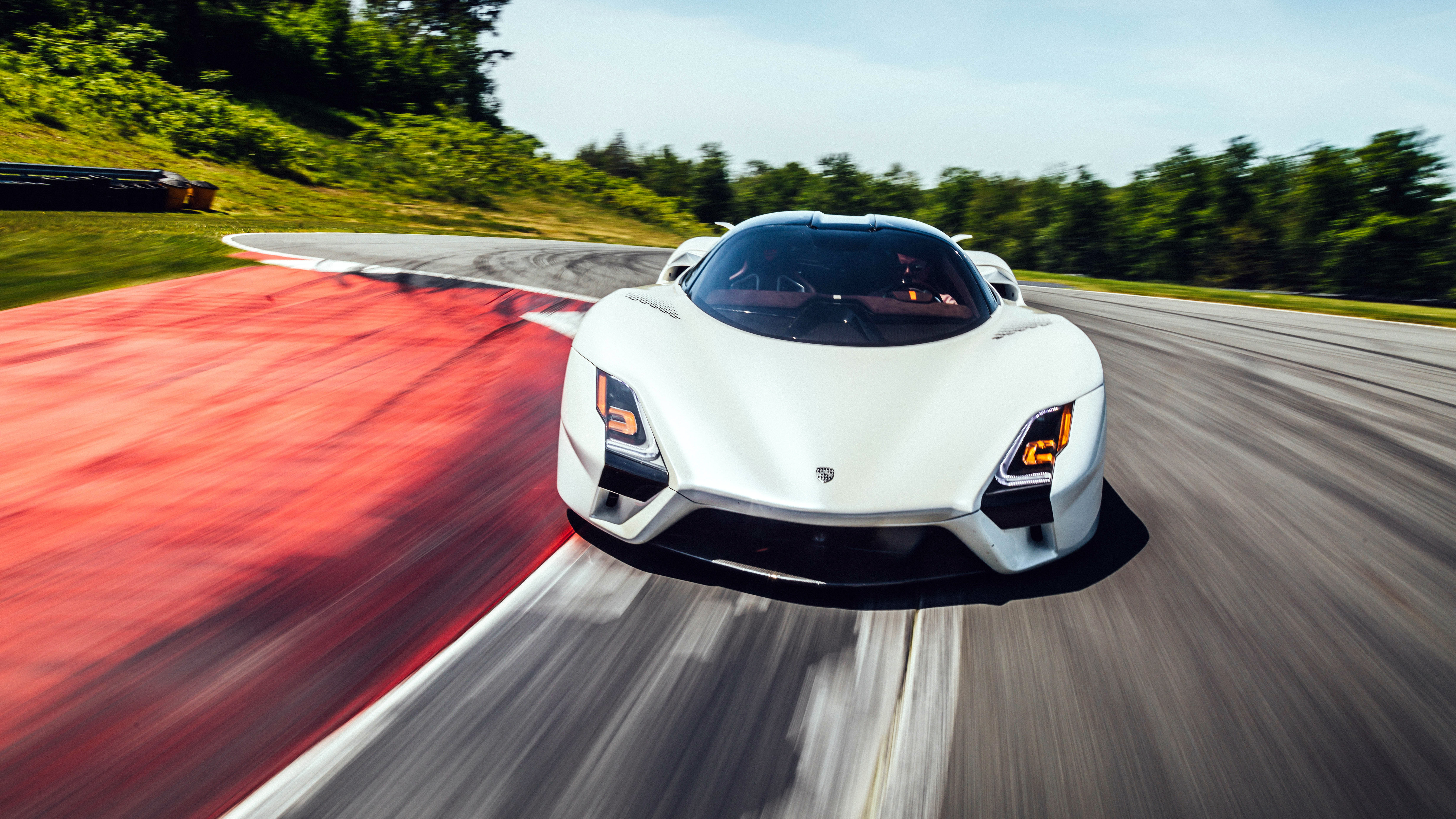 Самый быстрый год. Бугатти туатара. Гиперкар SSC Tuatara. SSC Tuatara 2020. SSC Tuatara 2019.