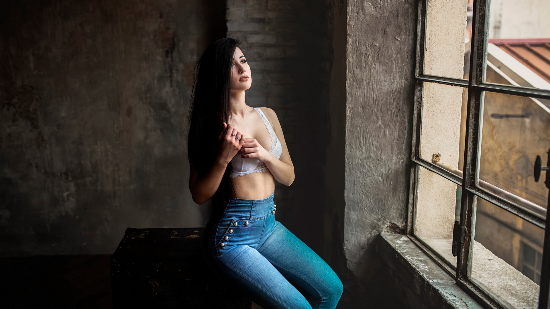 midriff