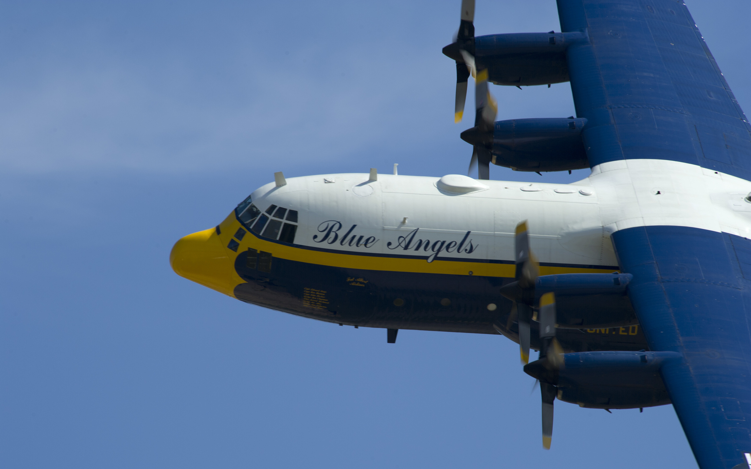 самолет, неподдельный номер 21424 Разрешение 2560x1600