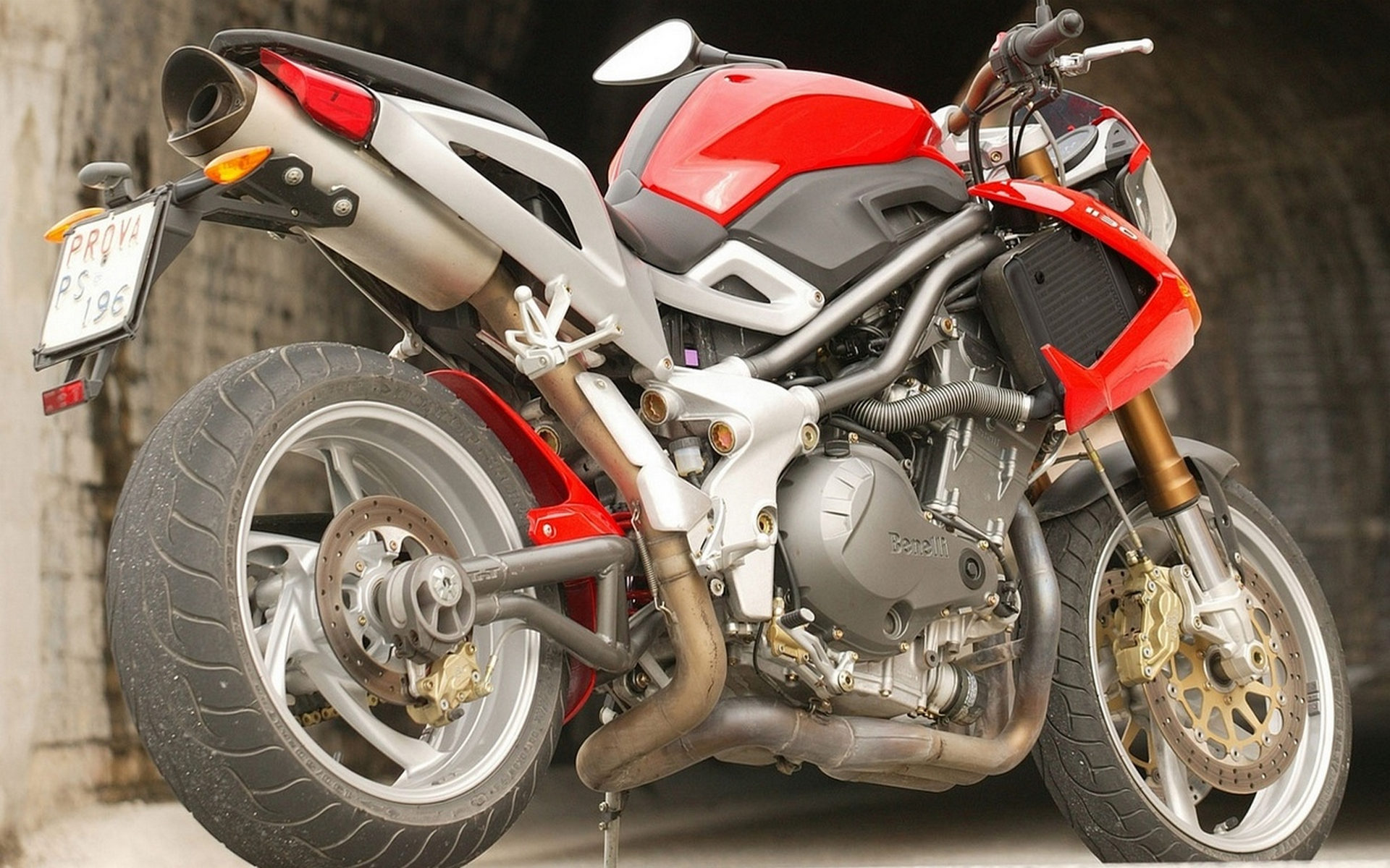 tnt, benelli, specifications