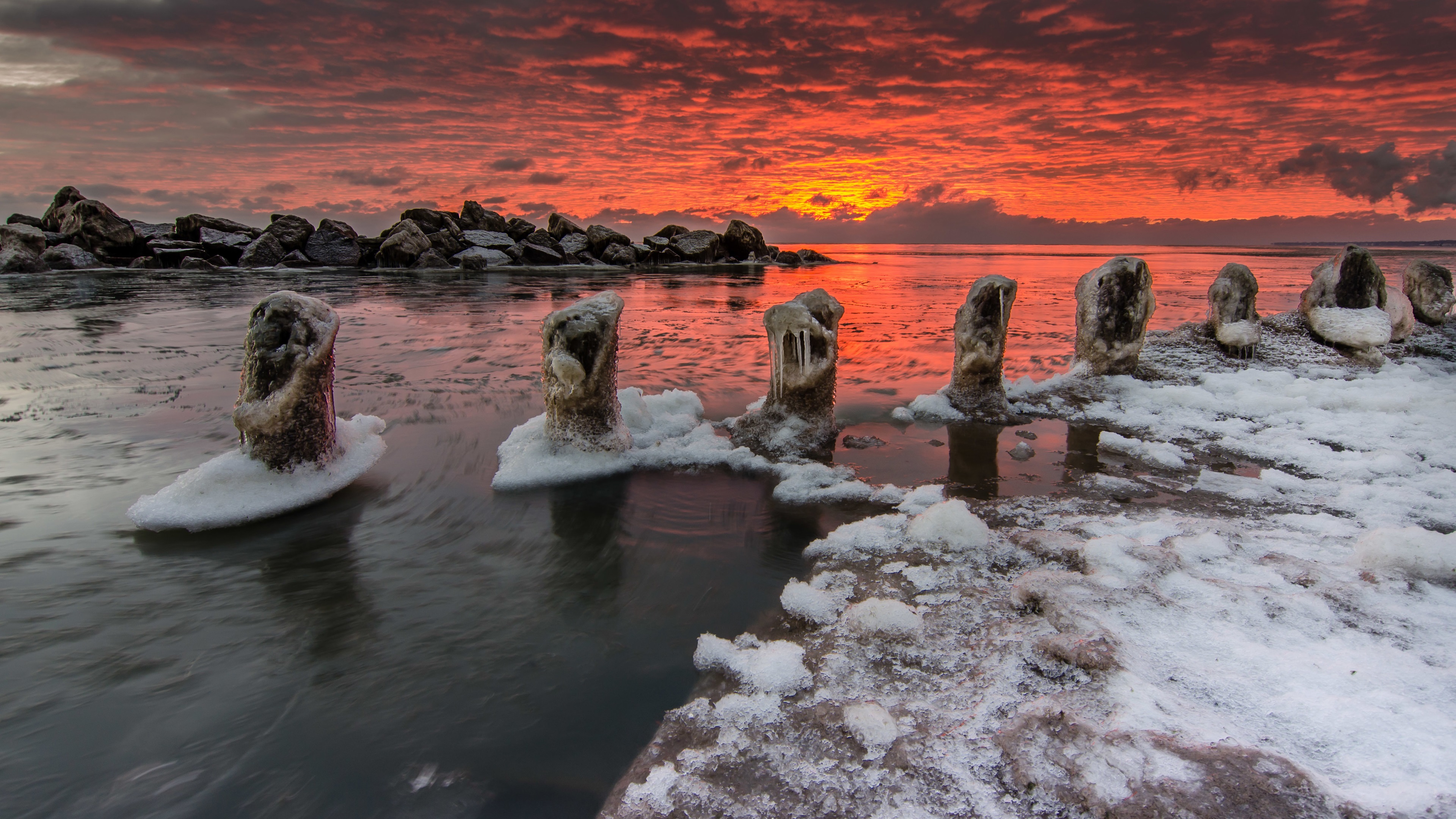 диван, подстилка, замок