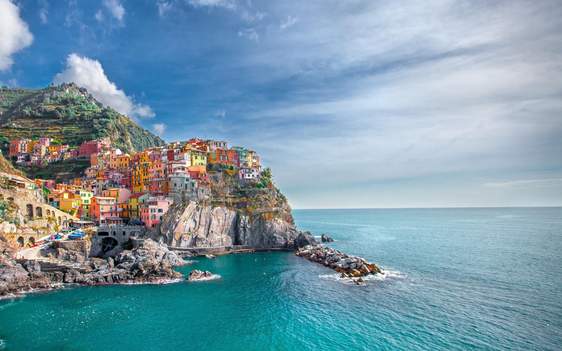 manarola, ilhan, italy
