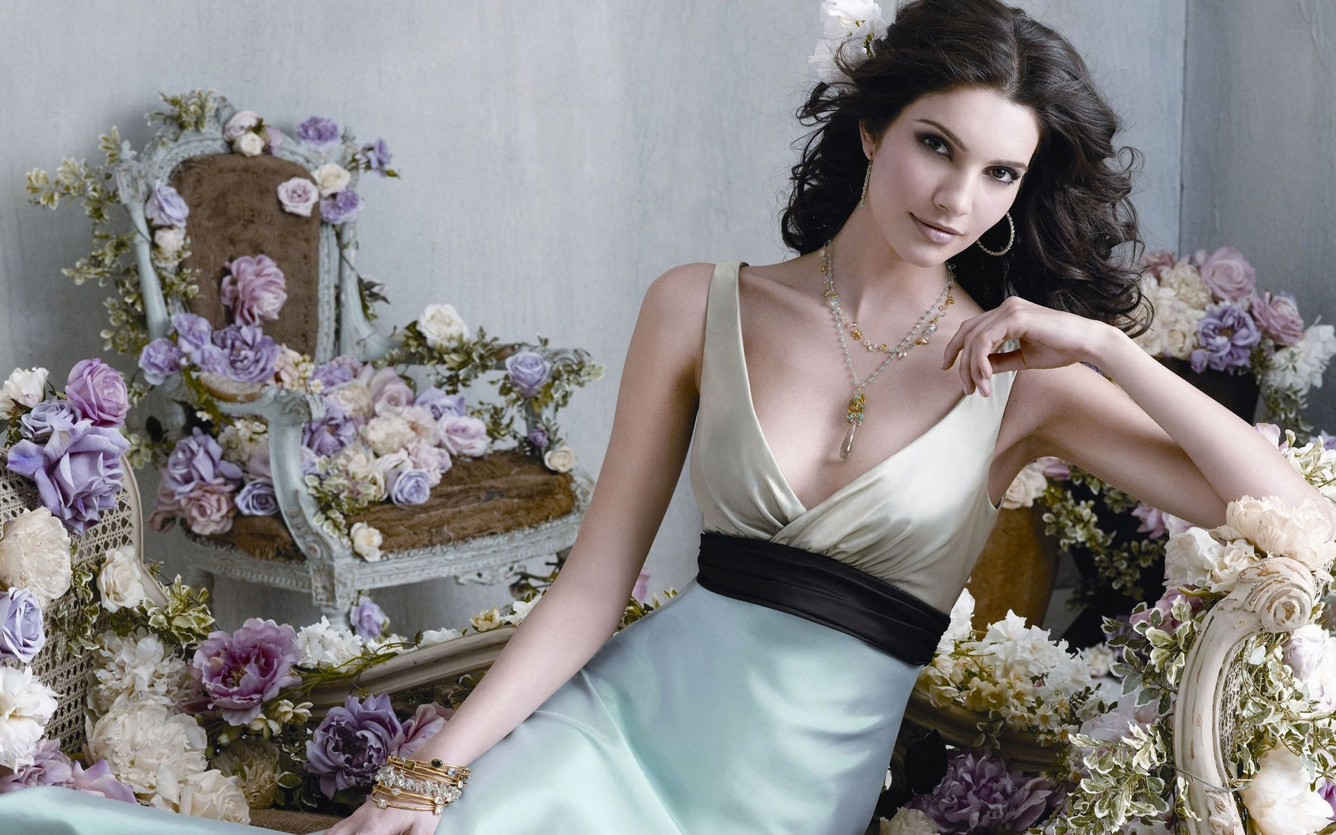 цветы, красивая, цветами