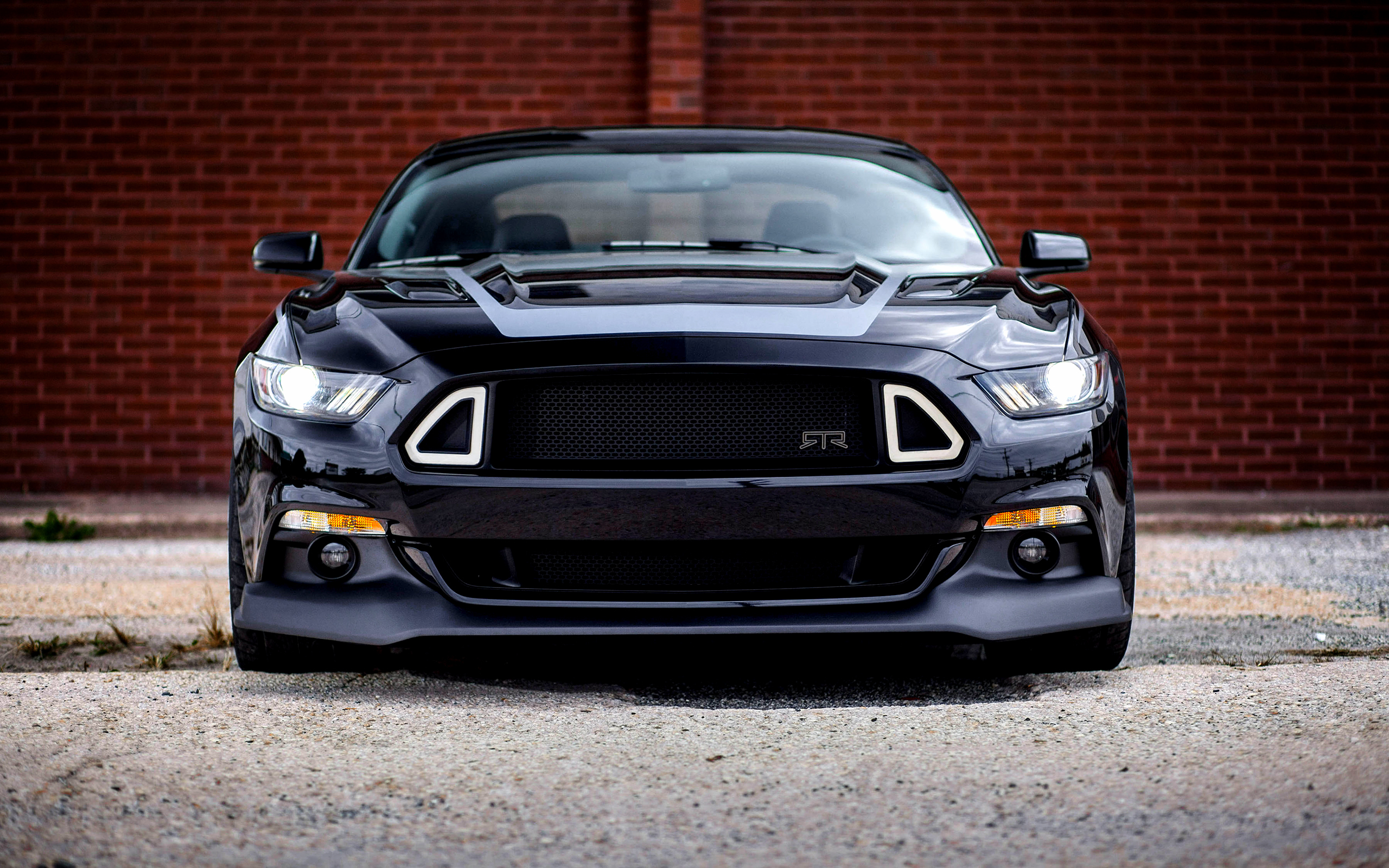 Фото передней машины. Форд Мустанг 2015. Ford Mustang RTR 2015. 2015 Ford Mustang RTR spec2. Ford Mustang RTR spec.