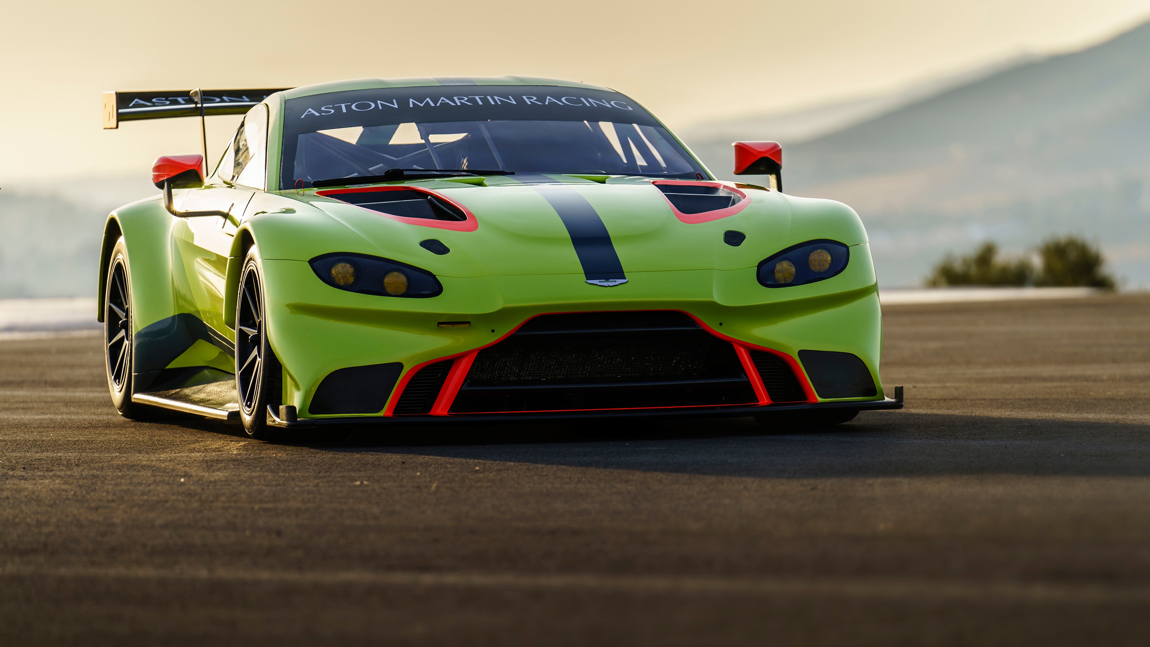 aston, martin, авангард