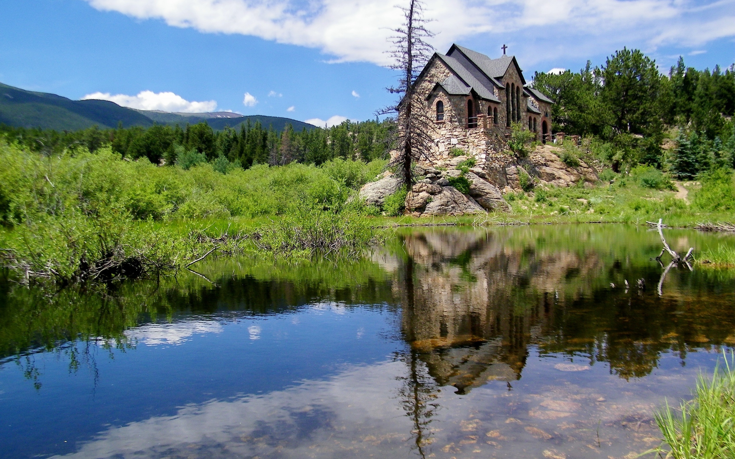 монахи, фонарь