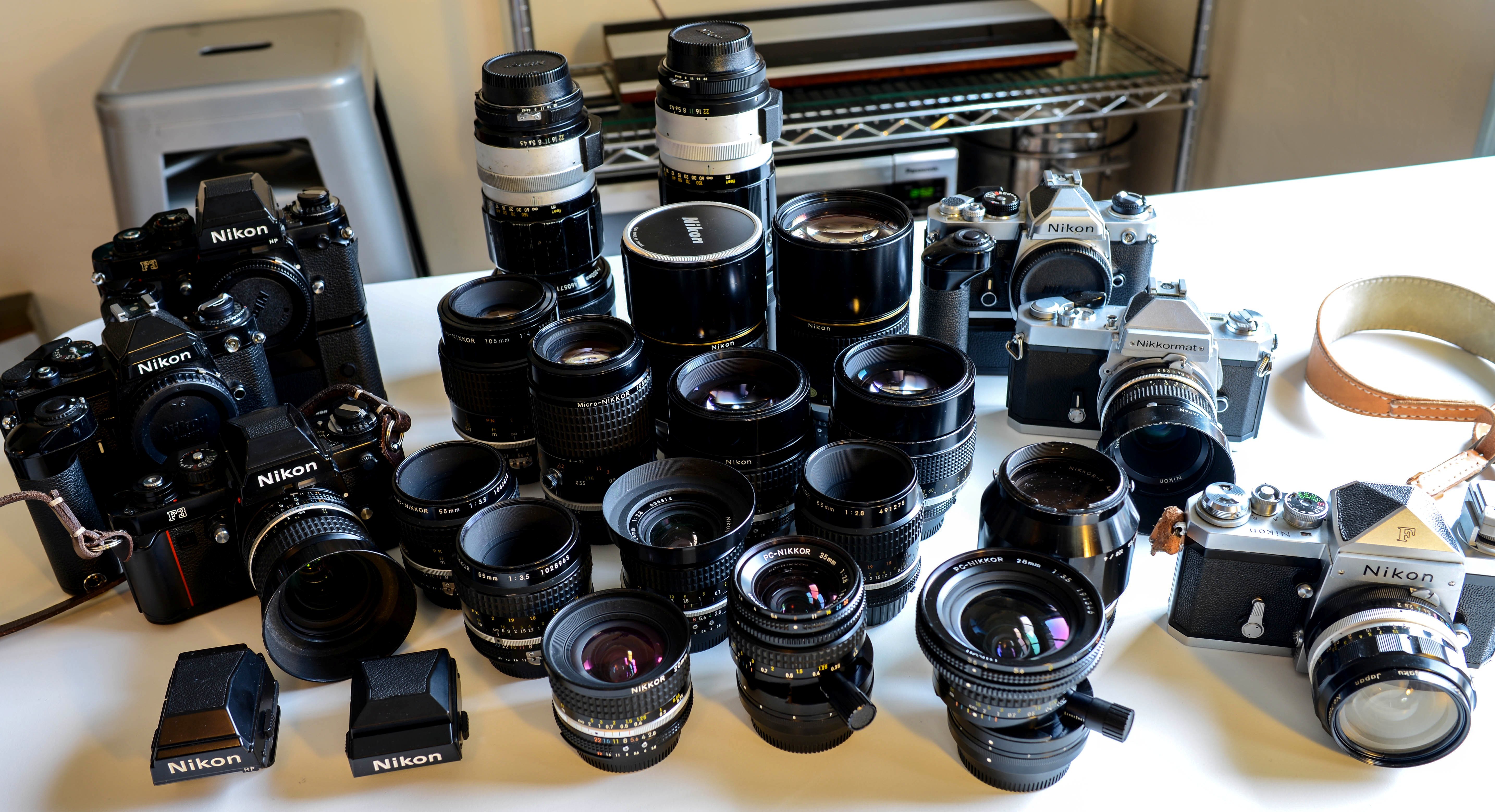 Много фотоаппаратов