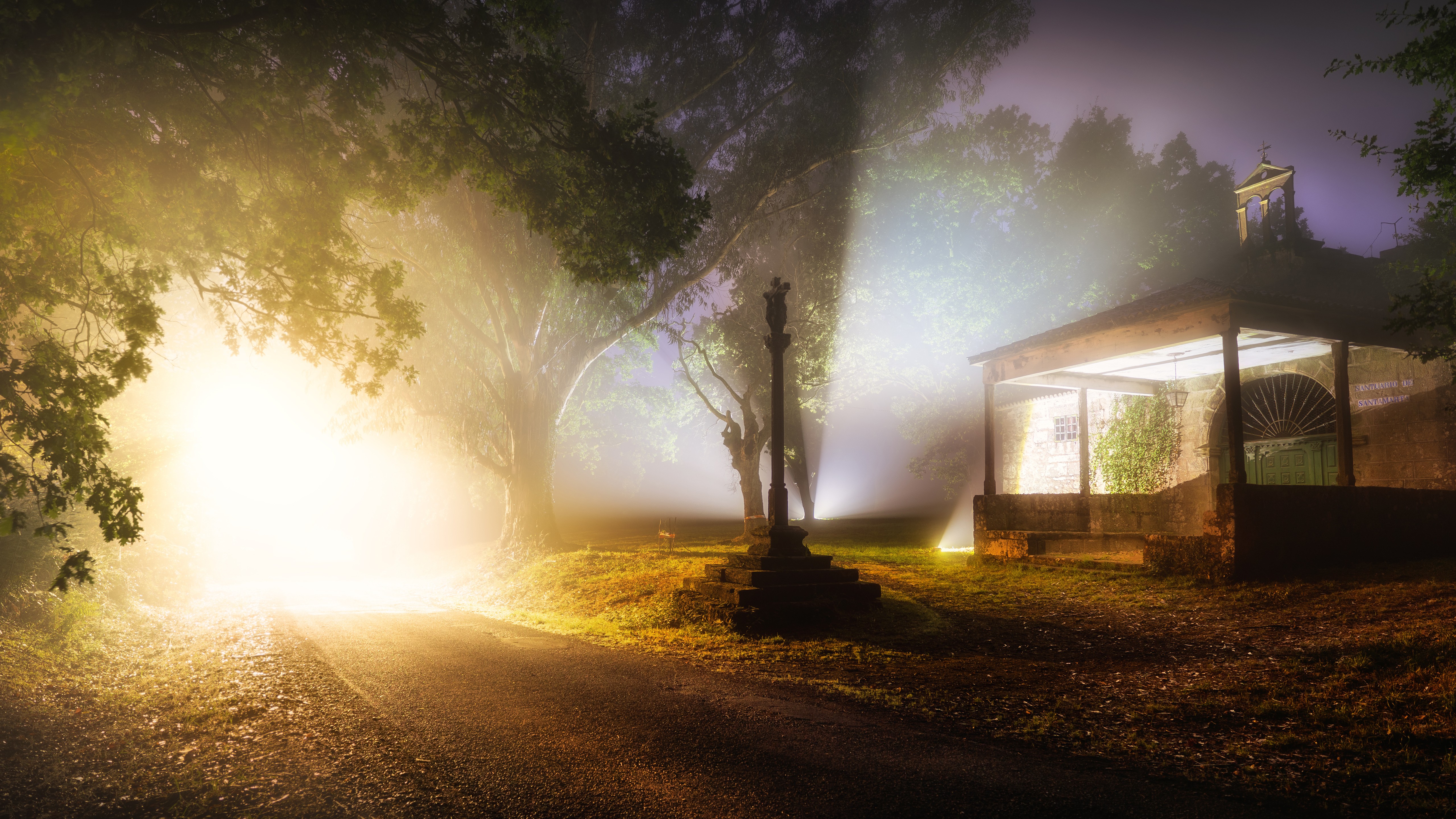 тонкий, тощий