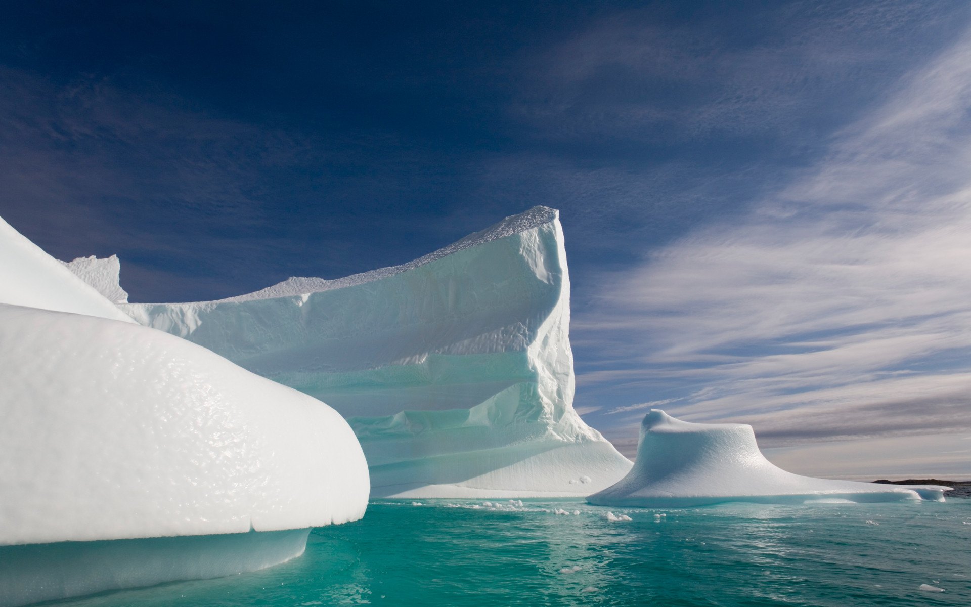 Лед 2 океан. Лед Айсберг Арктика. Ледники Арктики. Айсберги Северного Ледовитого океана. Айсберги в Арктике.