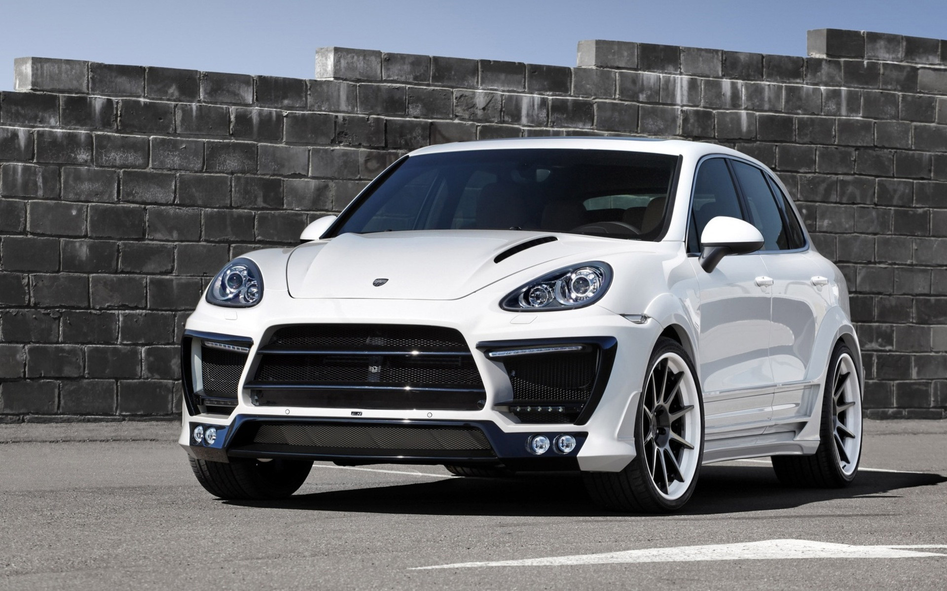 lumma, porsche, cayenne
