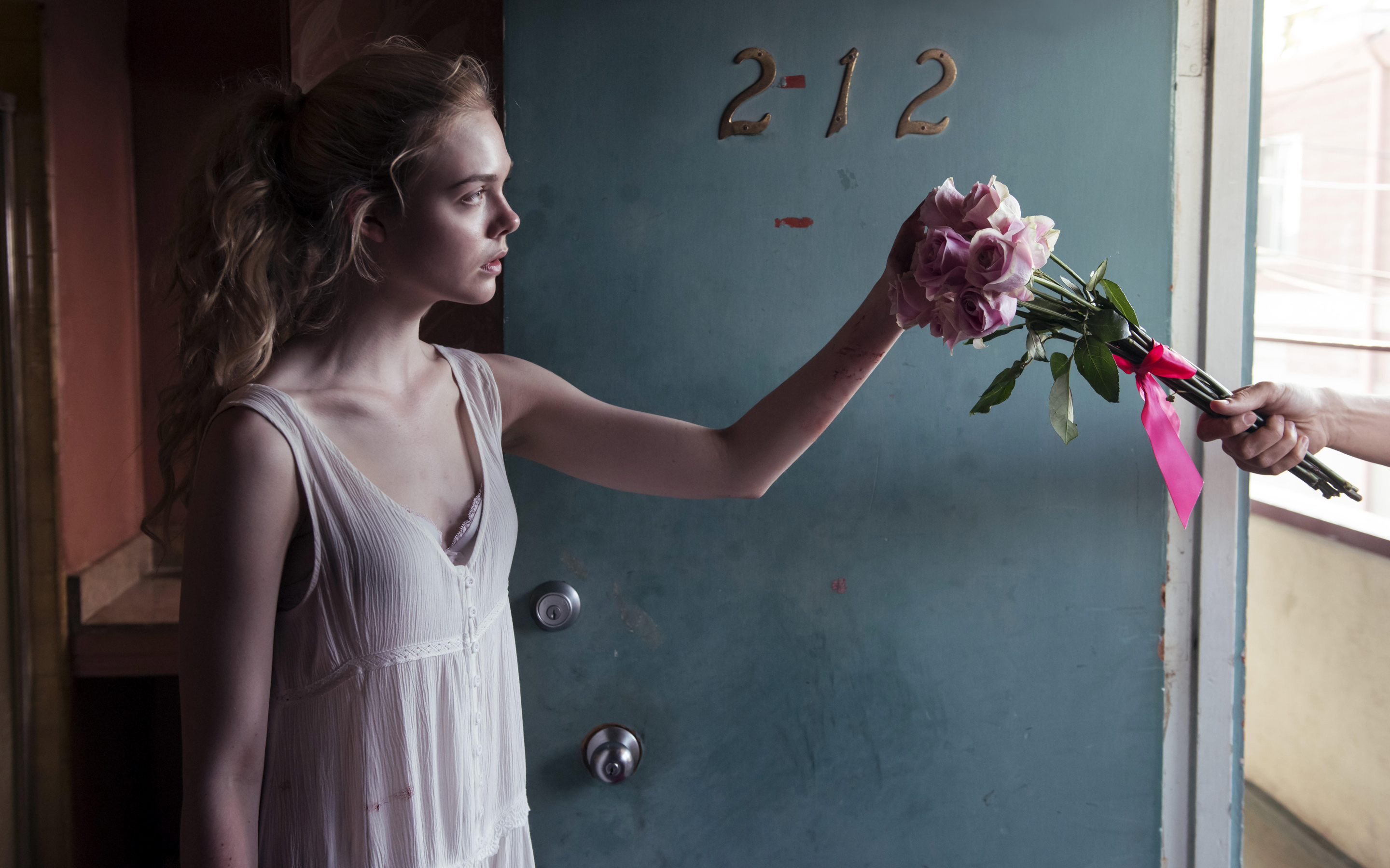 неон, неоновый