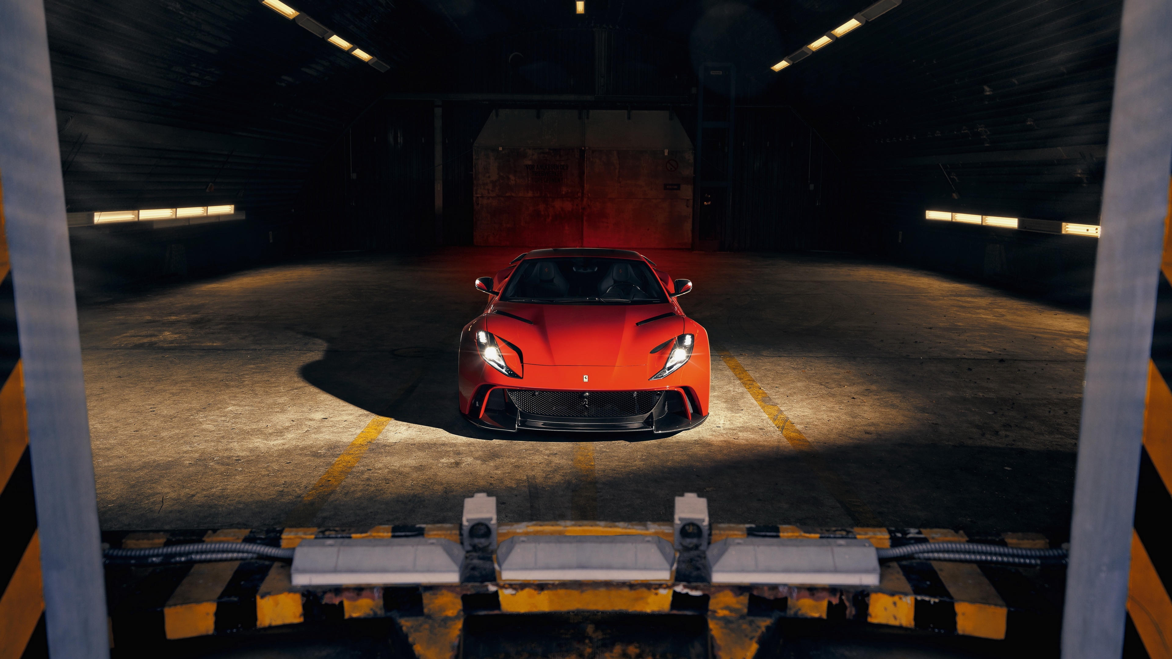 largo, superfast, ferrari