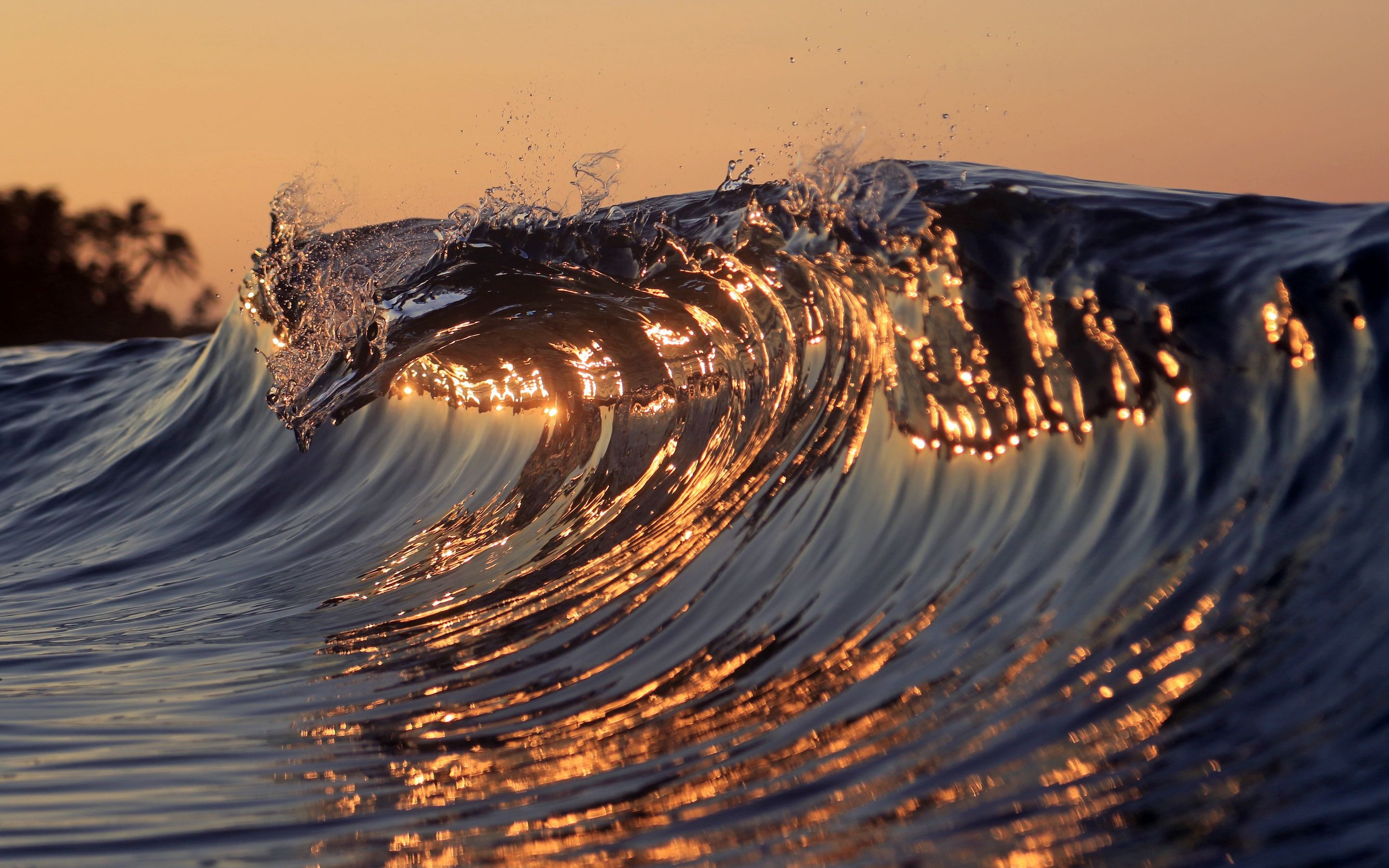 Разъяренные волны. Океанские волны. Море, волны. Красивые волны. Черные волны.