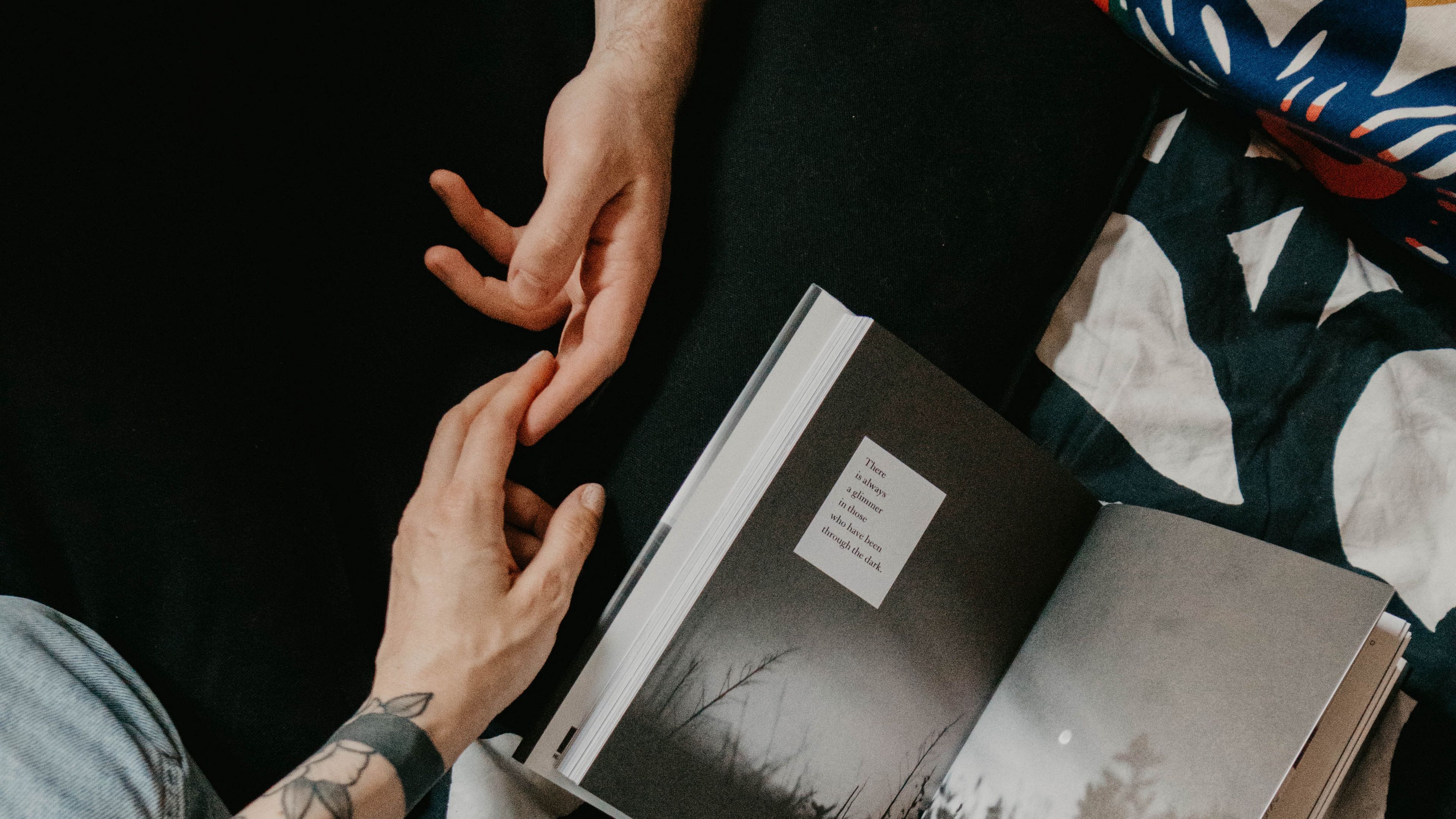 книга, тема, татуировка