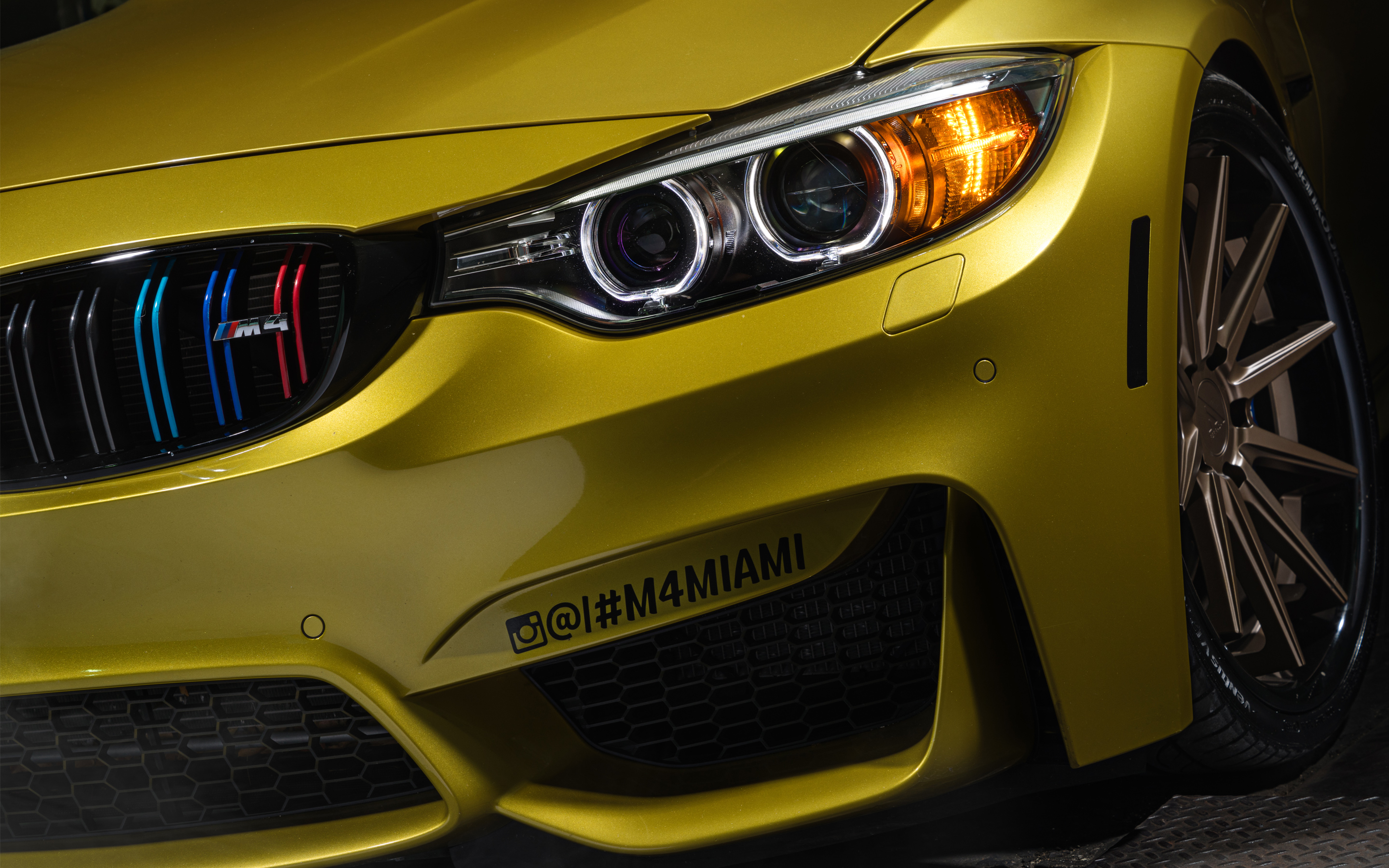 bmw, austin, желтый