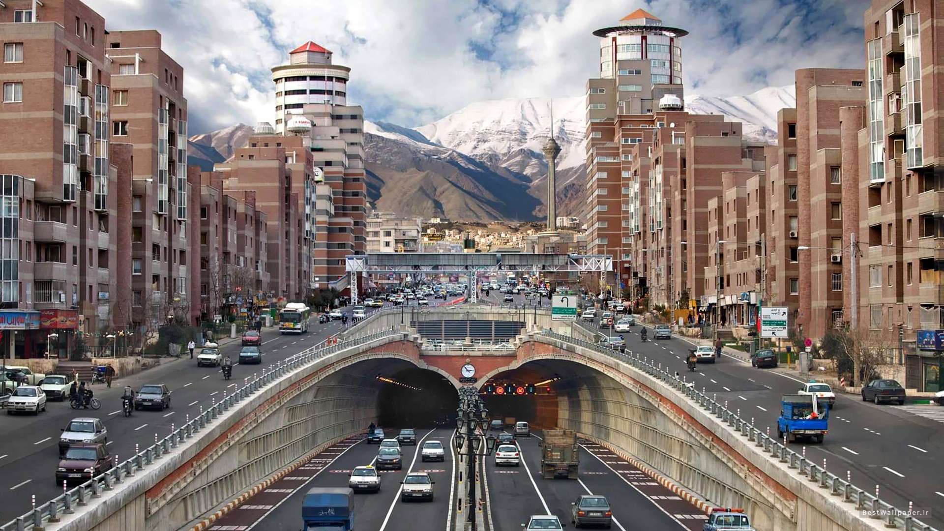 tehran, iran, показать