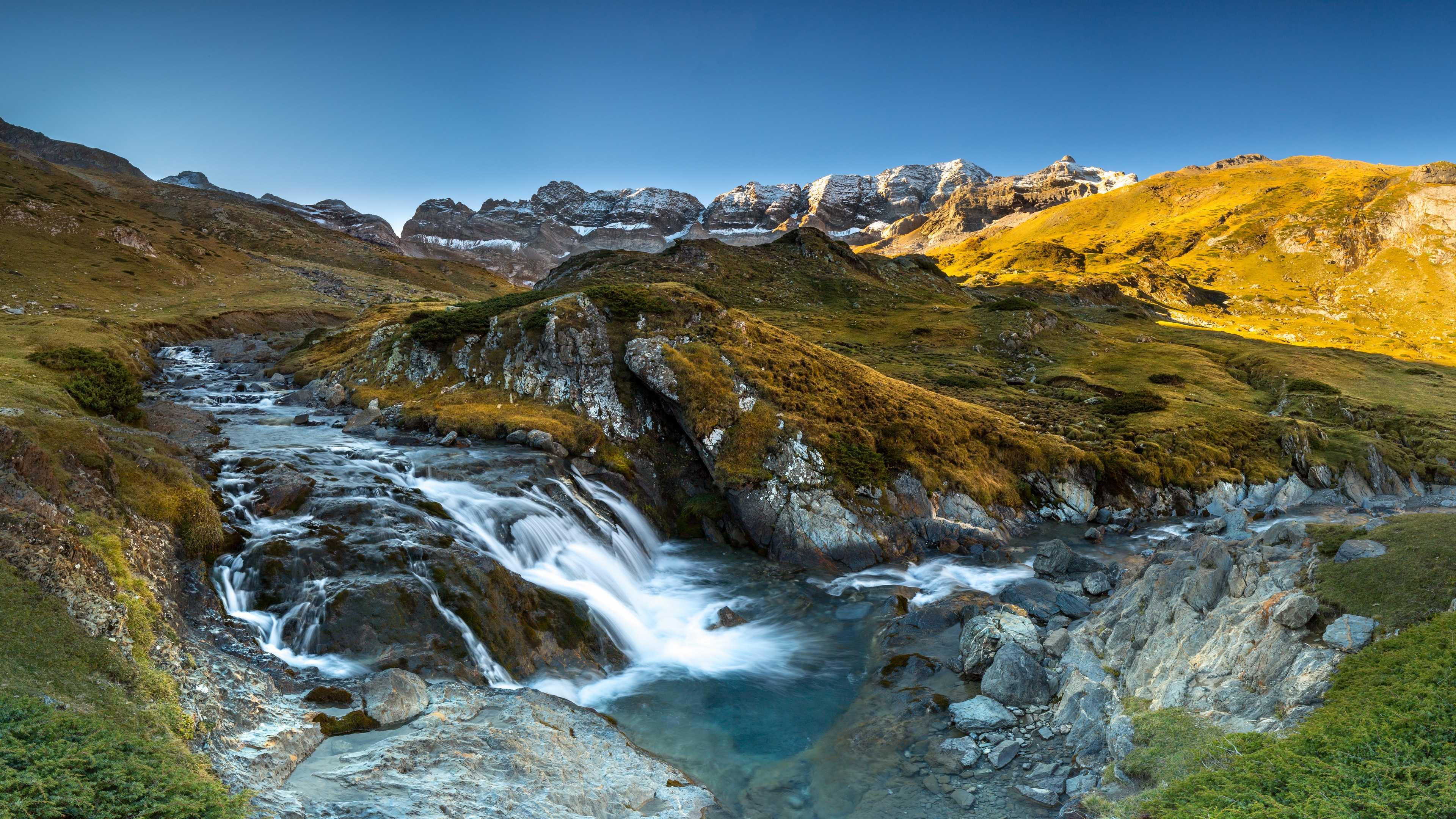 гора, водопад, палуба