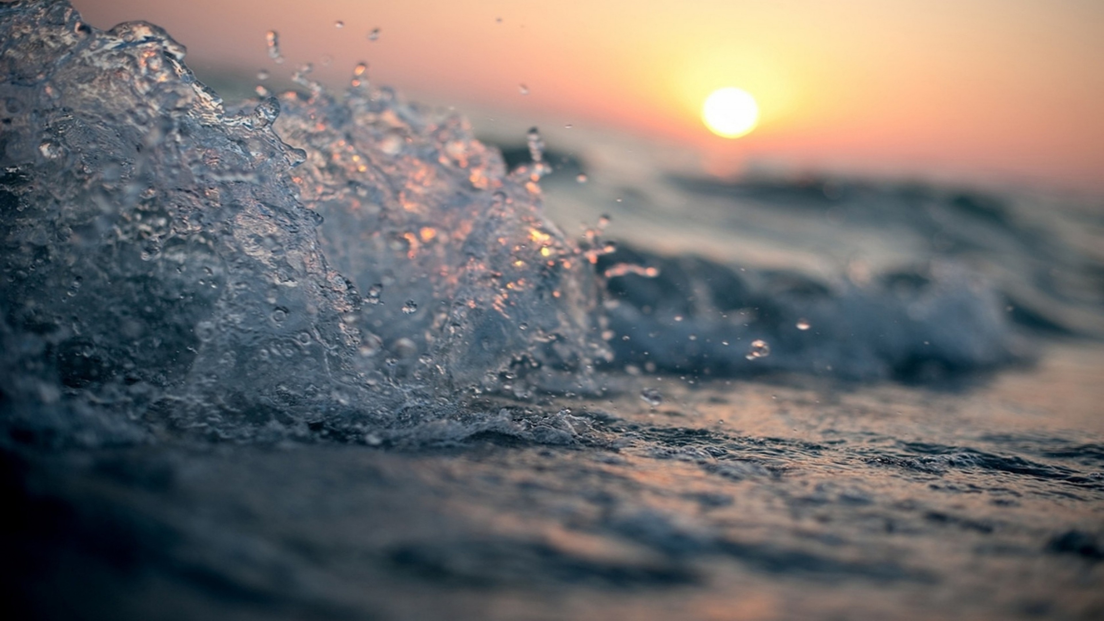 Море солнце и вода. Море Макросъемка. Солнце и вода. Брызги волн. Волна макро.