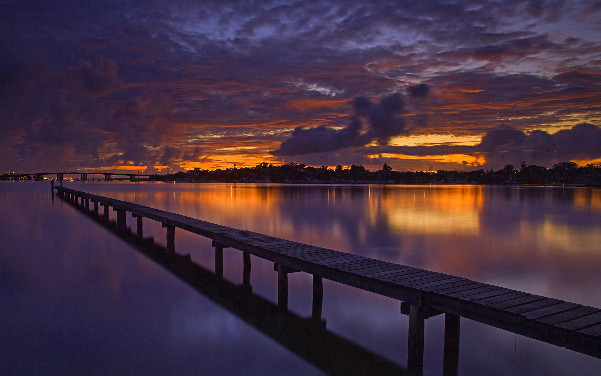 озеро мостик небо закат скачать