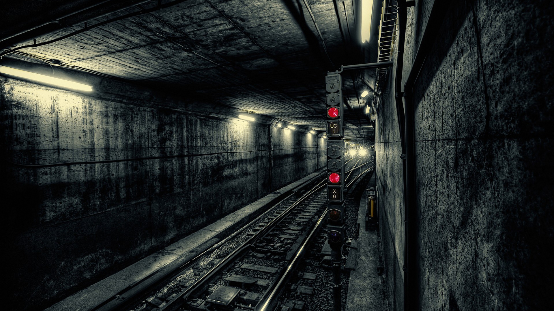 исполнитель: the underground